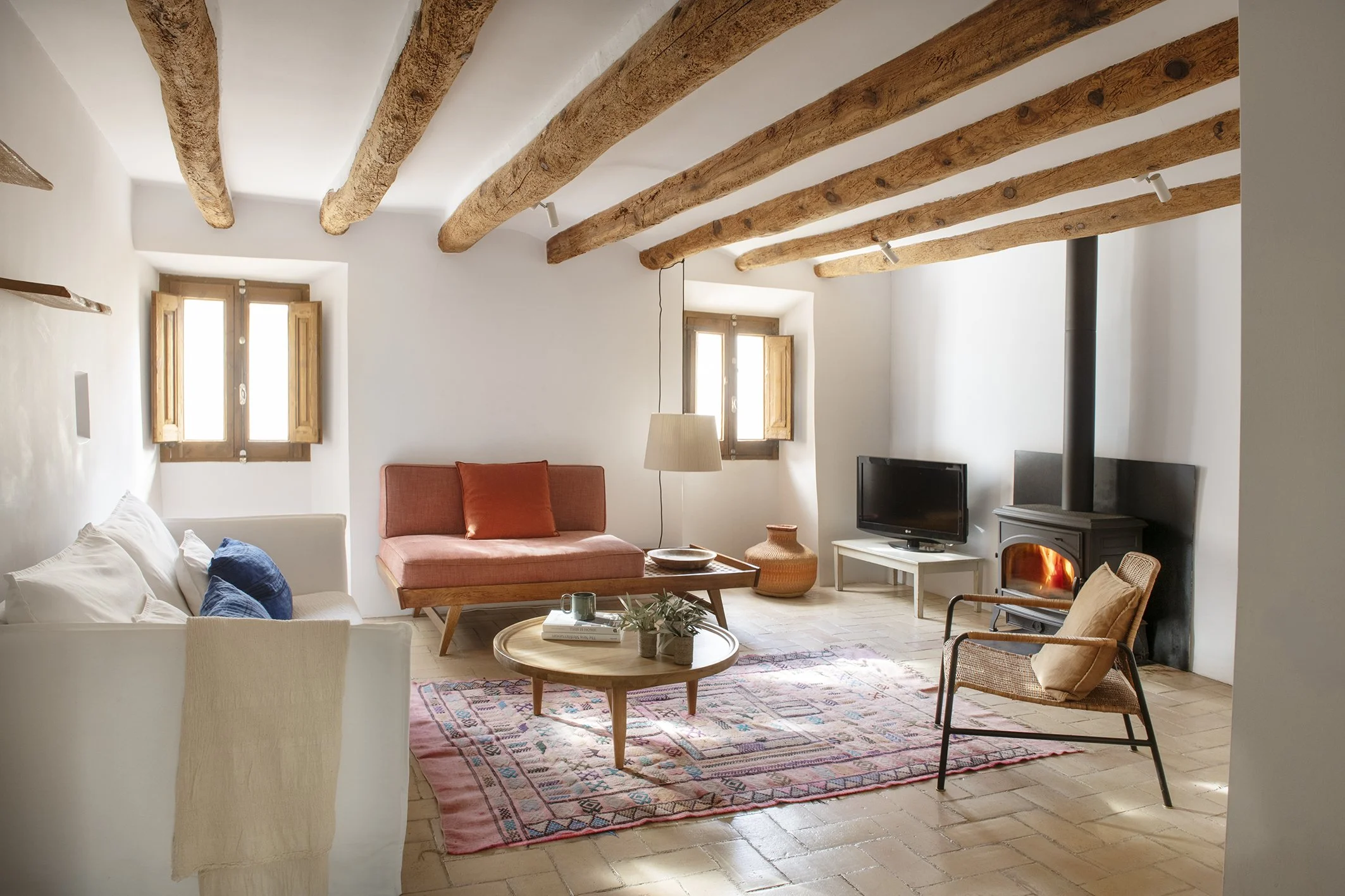 private terrace overlooking vineyards Penedès boutique stay