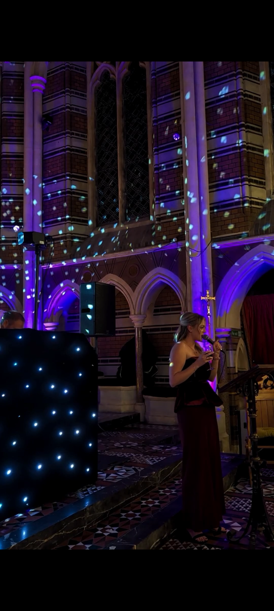 THE “SIGNATURE STORY” PACKAGE