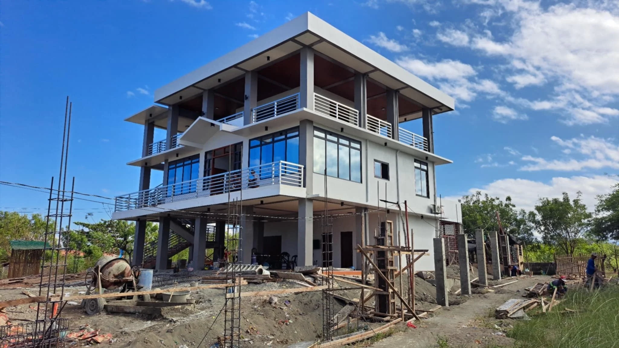 freelance project manager, house project located in Paratong Norte, Bangar, La UNion. Landmark, in front of coast guard