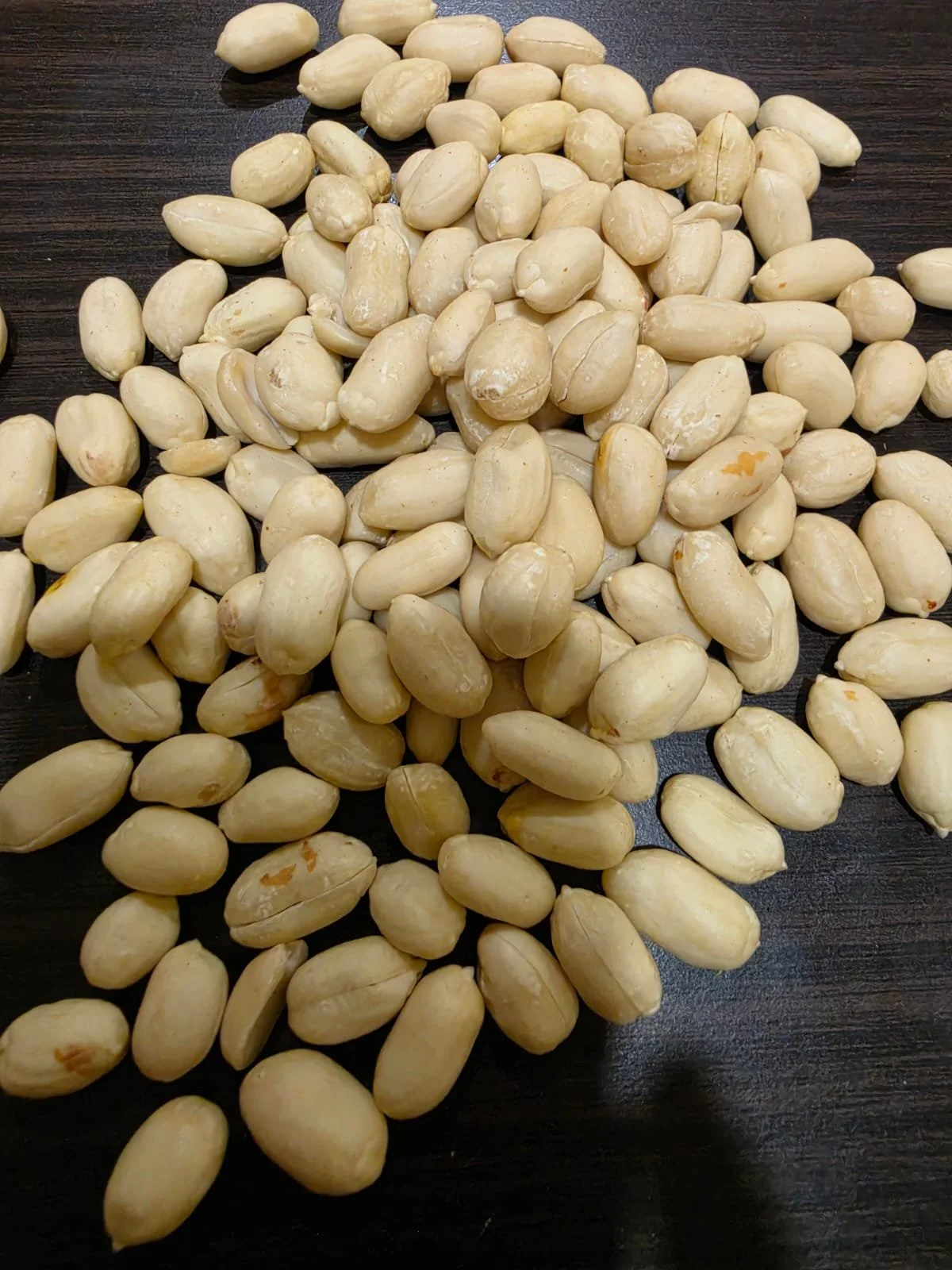 White Peanuts