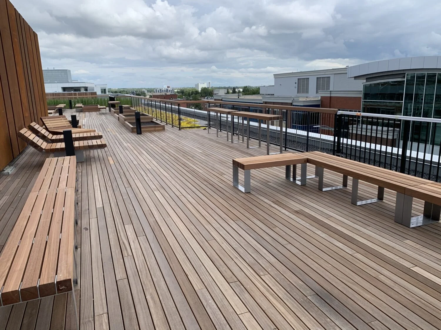 DECKS