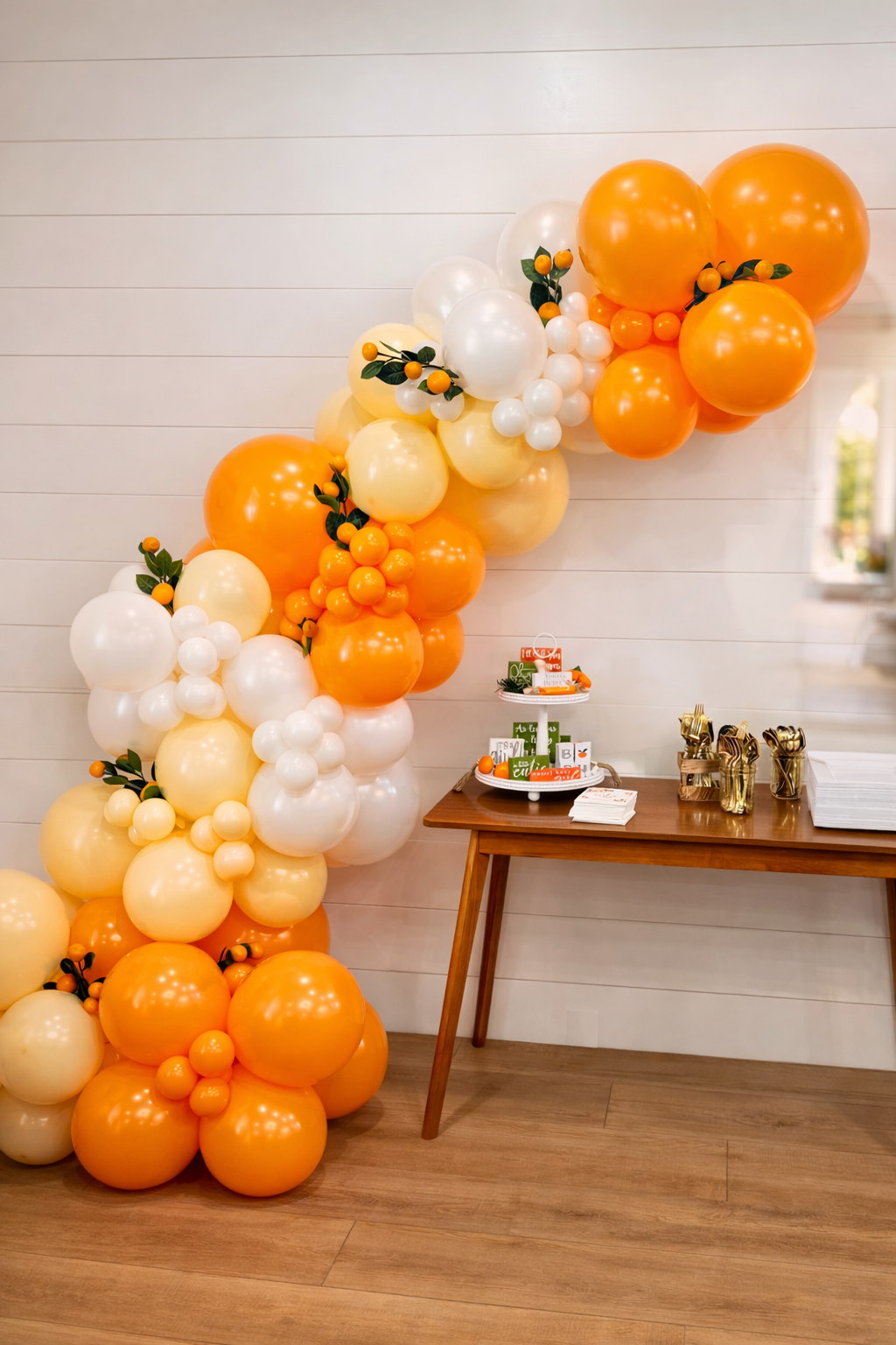Freestanding Balloon Garland
