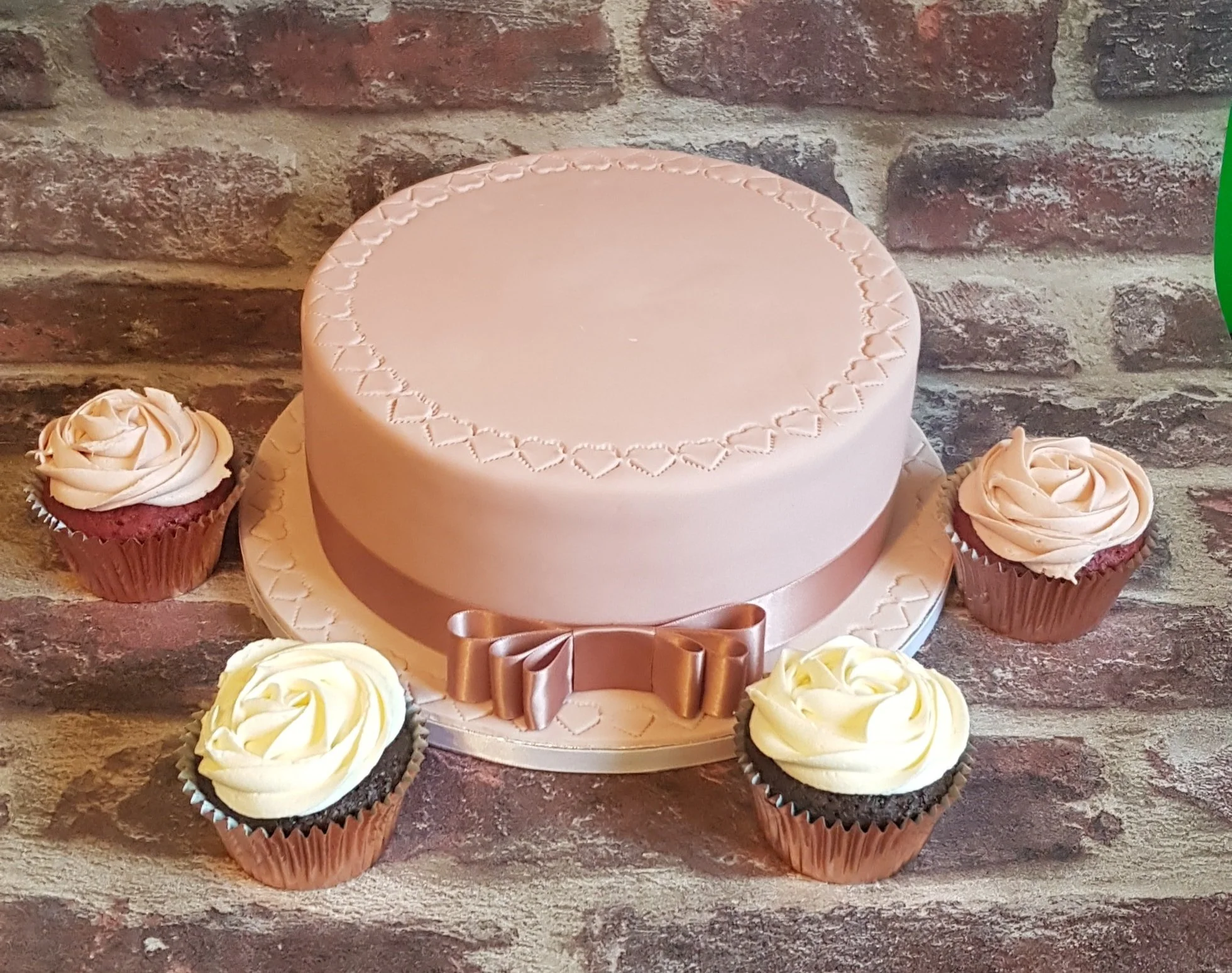 pink heart birthday cake custom merely janes cakes margate