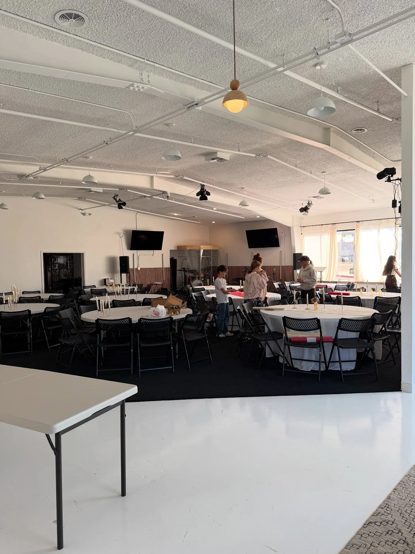 Getting all setup for tomorrow&rsquo;s brunch together! 
‼️REMINDER: WE GATHER AT 10:30 tomorrow (not 9:30) 😁 The meal is potluck, so bring some for yourself, your family, and a little extra for your neighbor. See you all in the morning &hearts;️