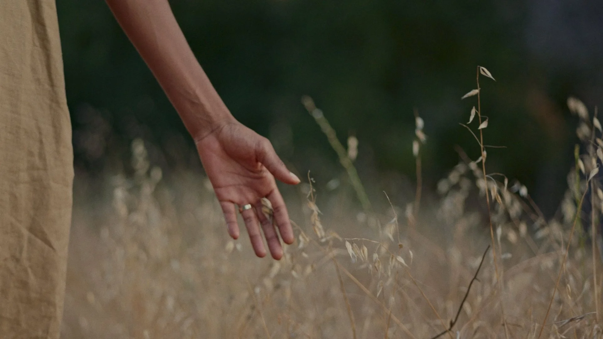 HER for REEL_01_02_35_11.jpg
