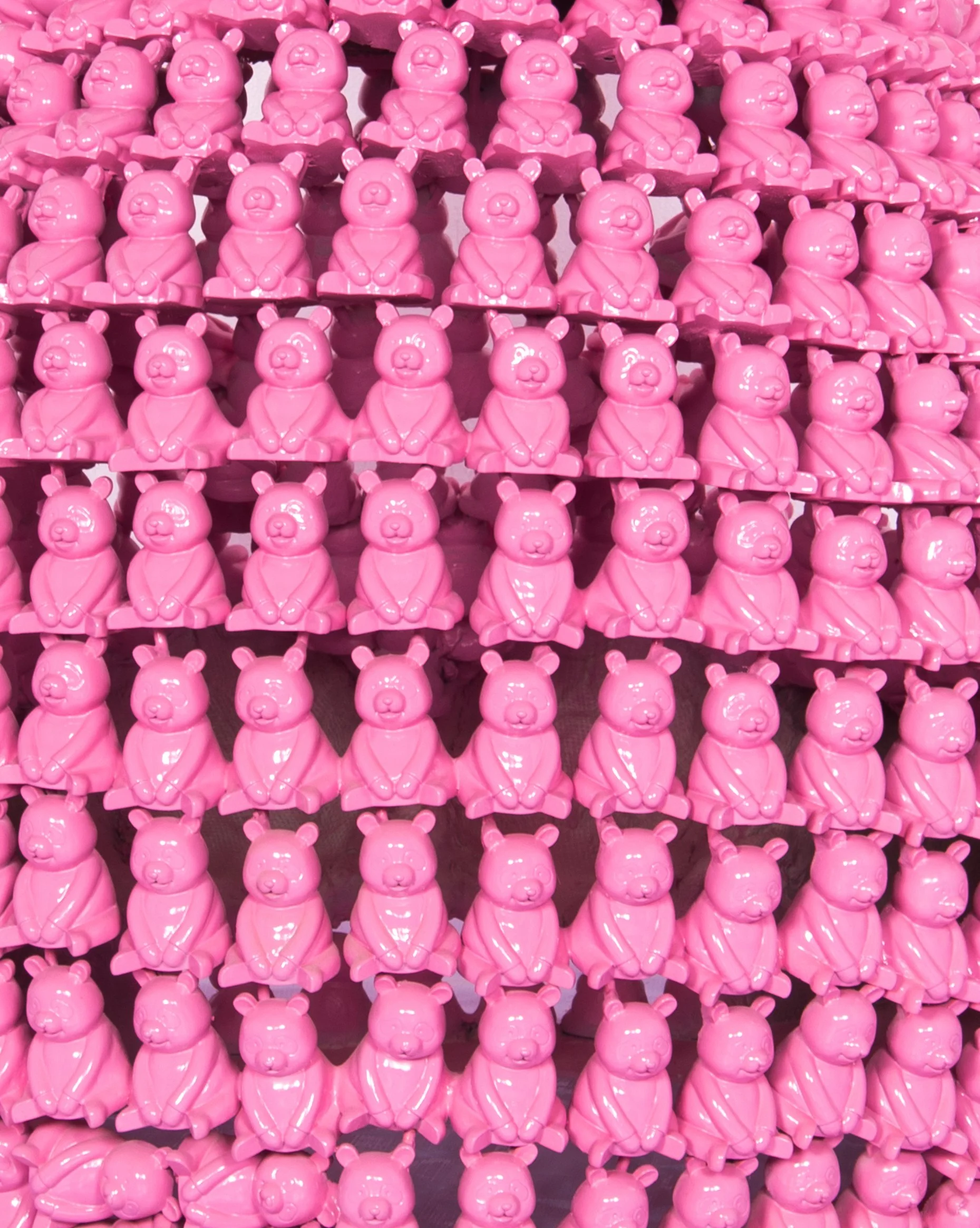 Pandason's Candy : A Lilliputian Ballet of Chromatic Marvels