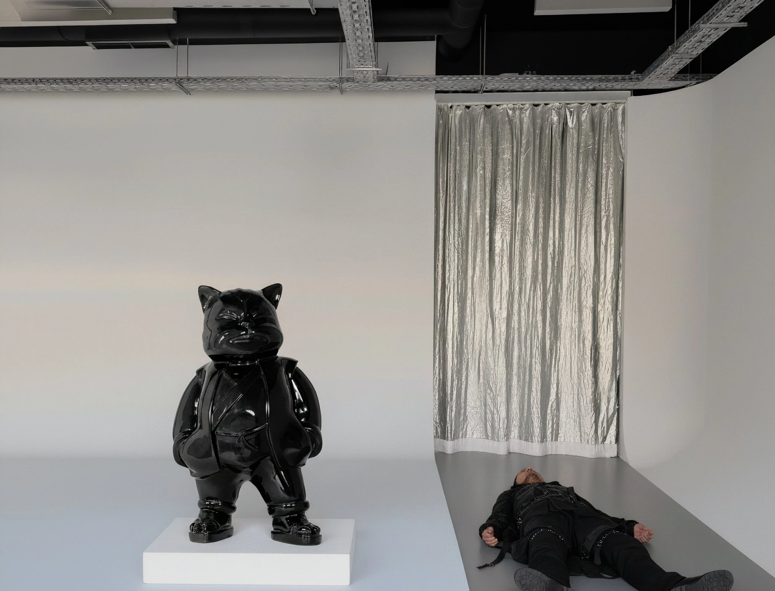 Urbancat Elegance: Black Metropolis Muse