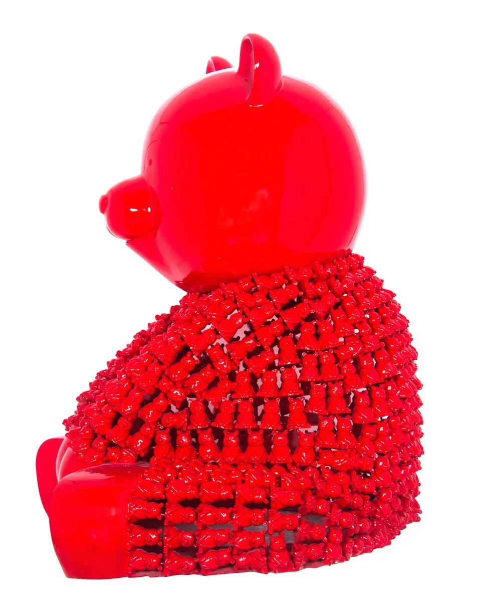 Pandason's Red : A Lilliputian Ballet of Chromatic Marvels
