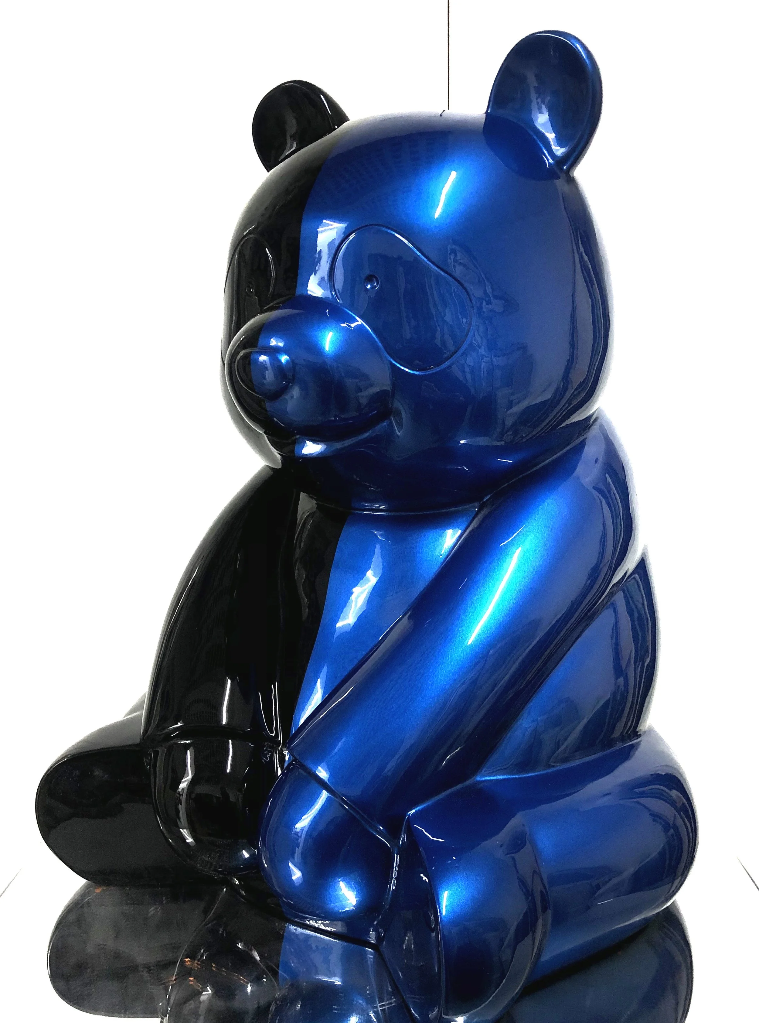 The United Pandasan : Spectral Symmetry Black & Blu