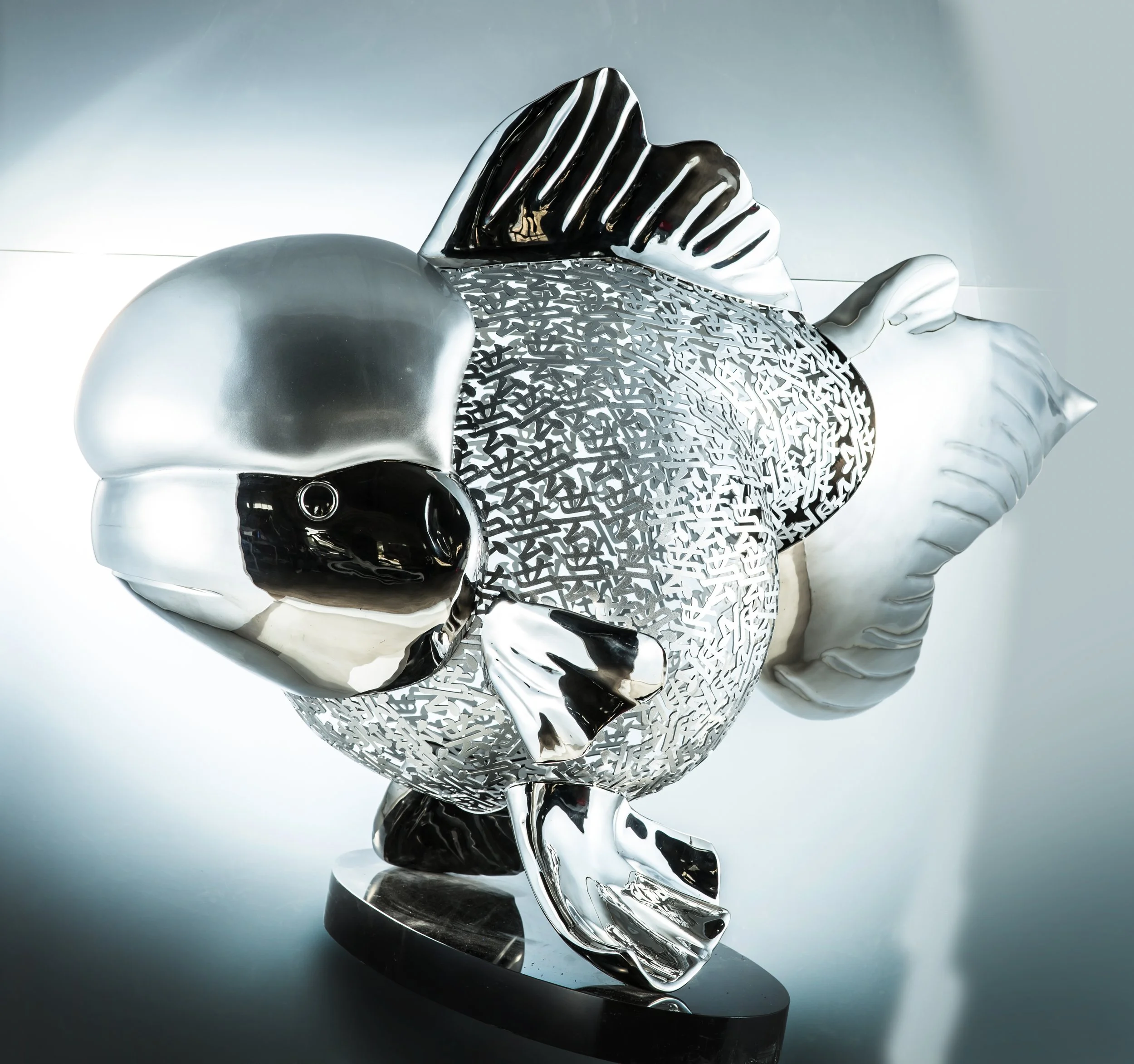 Majestic Nishikigoi in Metal Splendor : Aqueous Grandeur SIlver