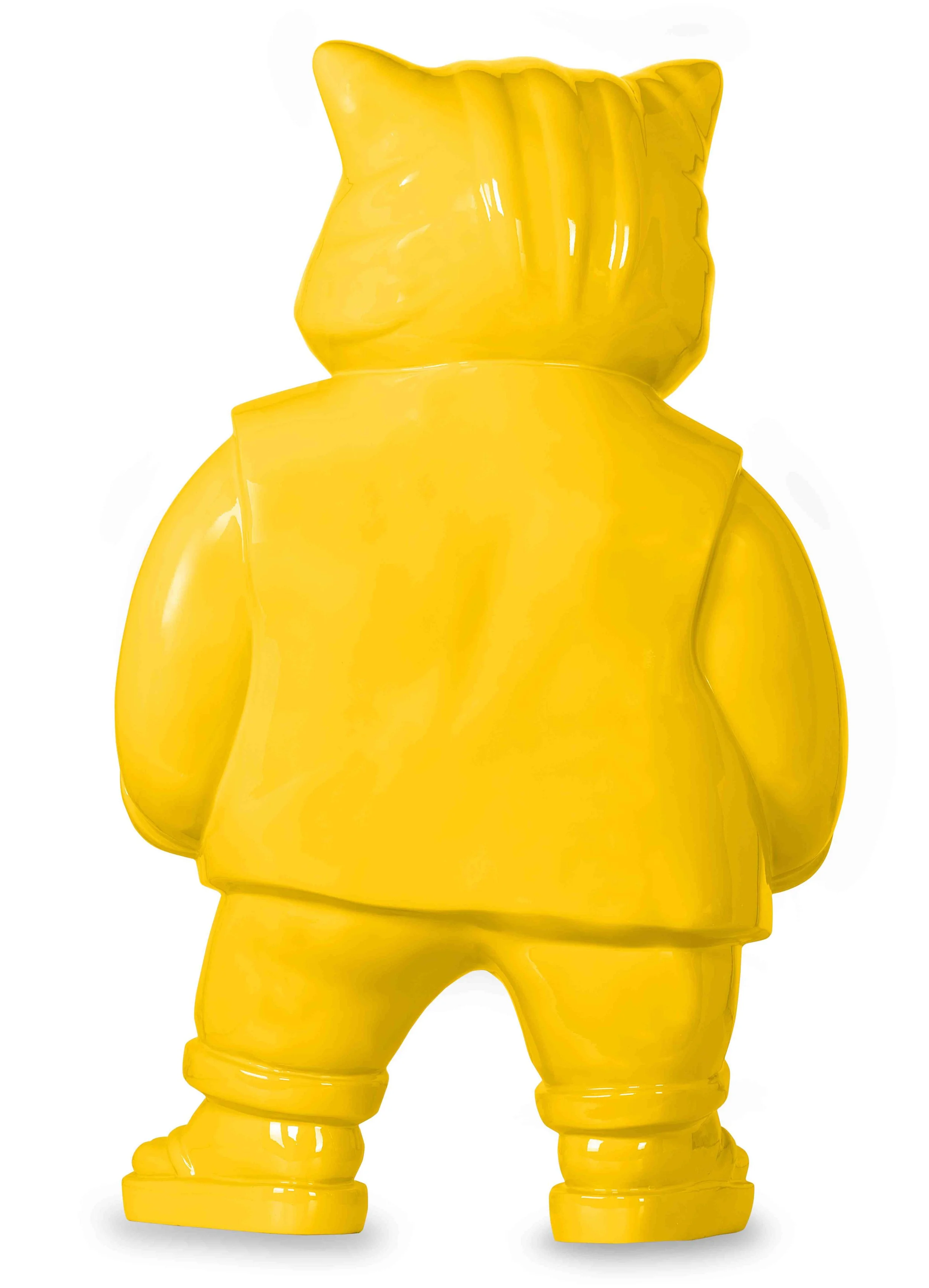 Urbancat Elegance: Yellow Metropolis Muse