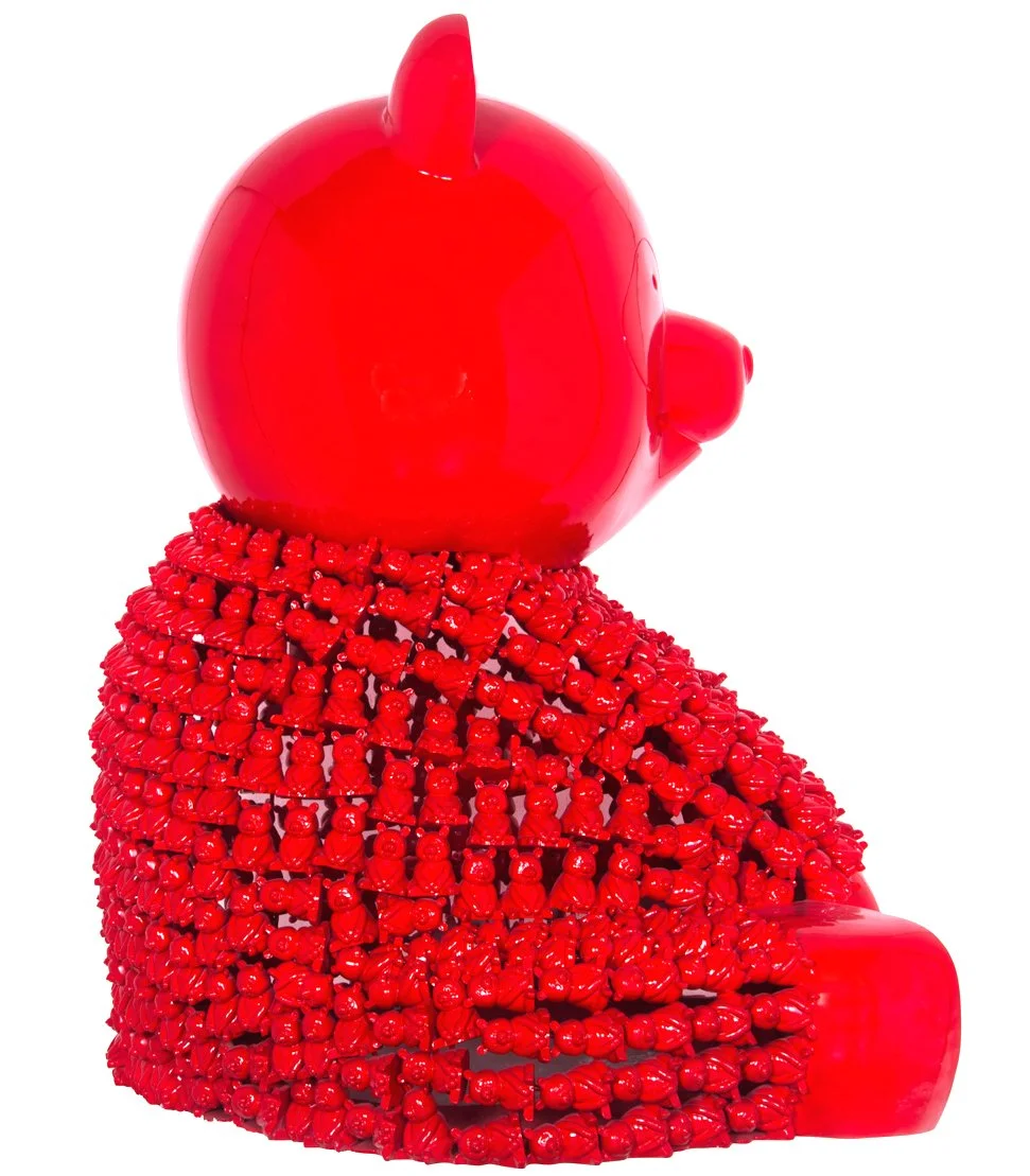 Pandason's Red : A Lilliputian Ballet of Chromatic Marvels