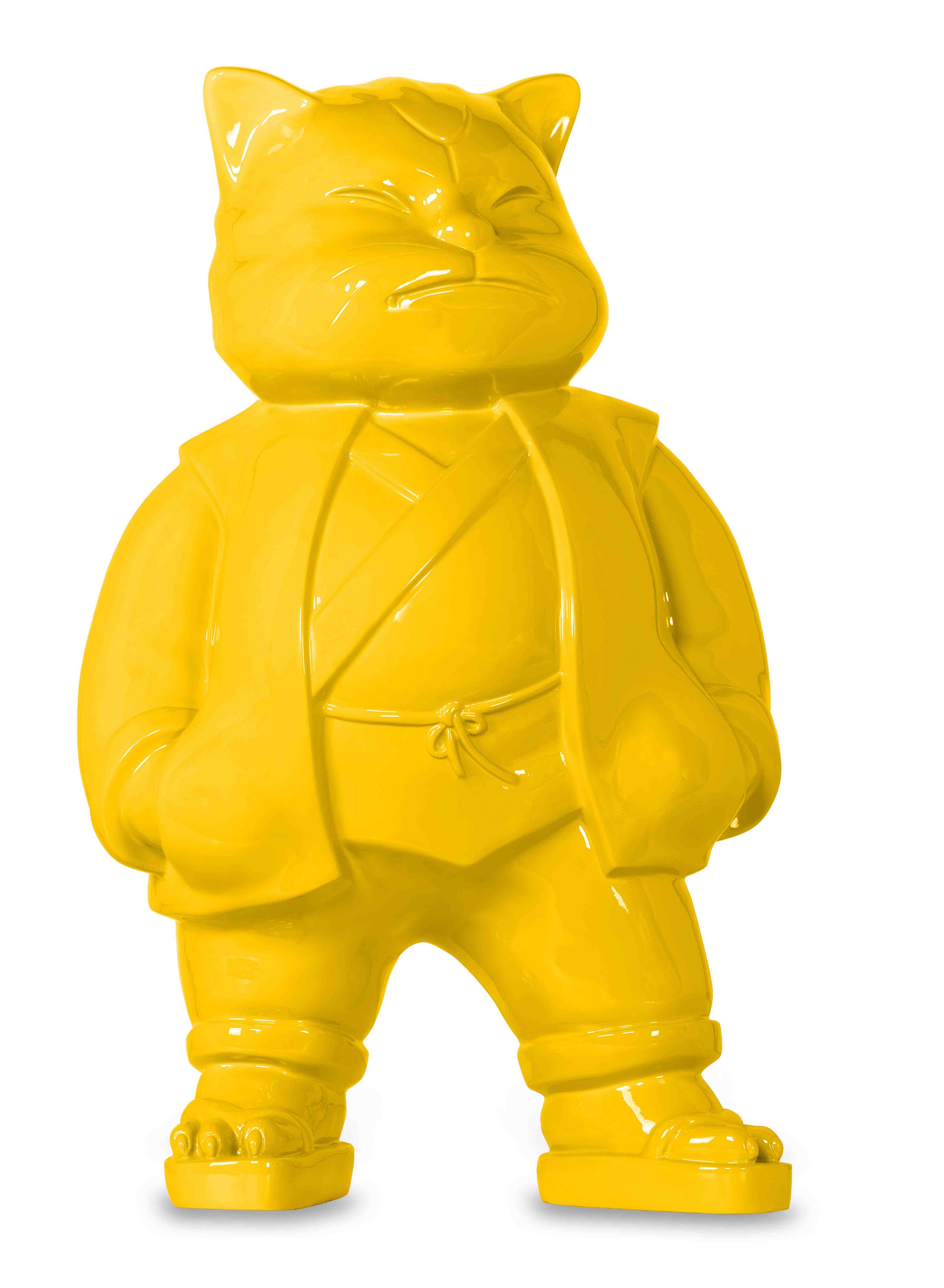 Urbancat Elegance: Yellow Metropolis Muse