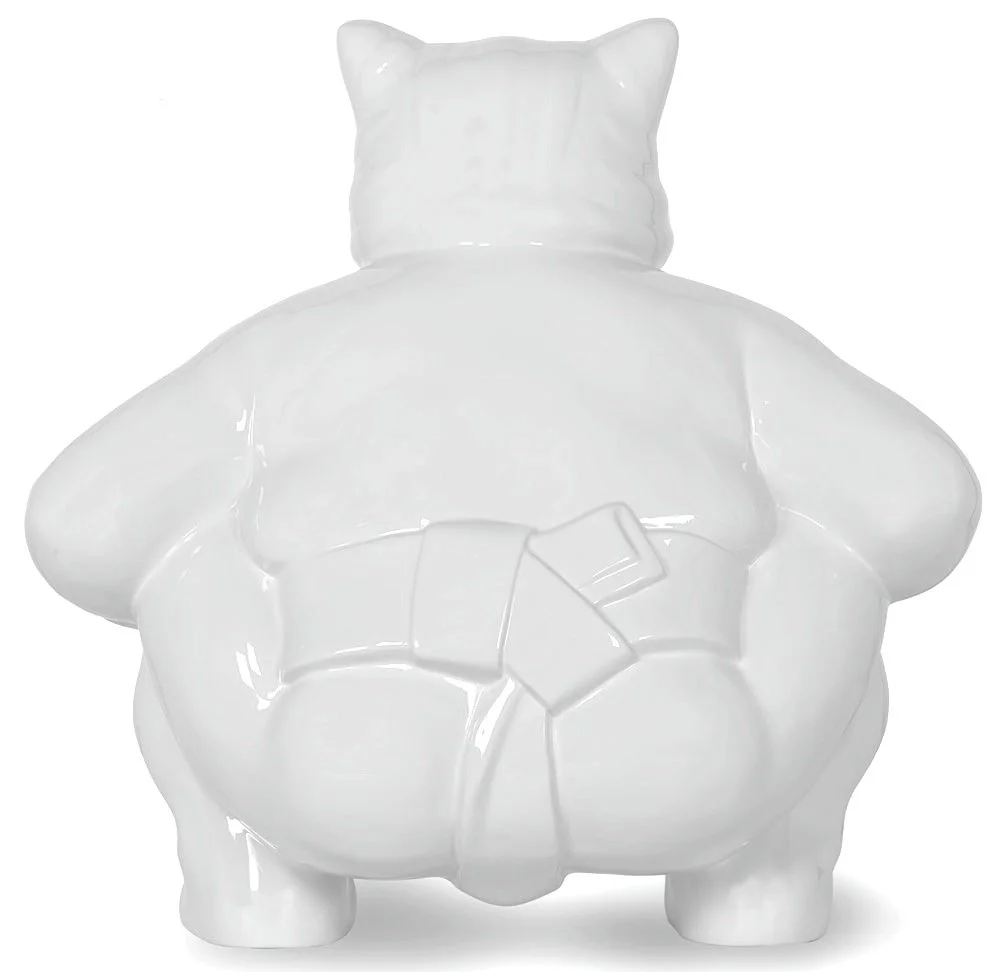 Elegant Sumocat: White Dance and Battles of Balance