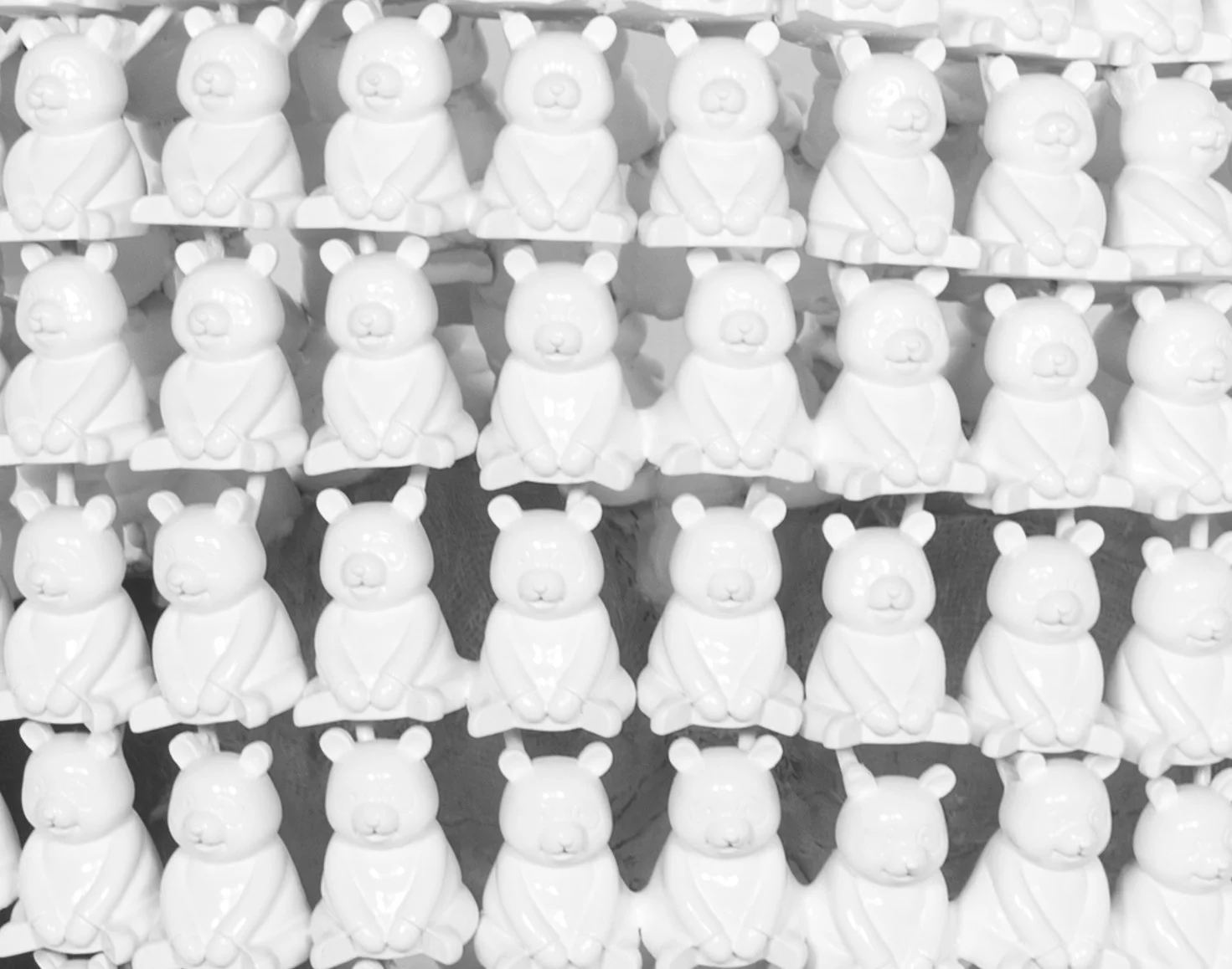 Pandason's White : A Lilliputian Ballet of Chromatic Marvels