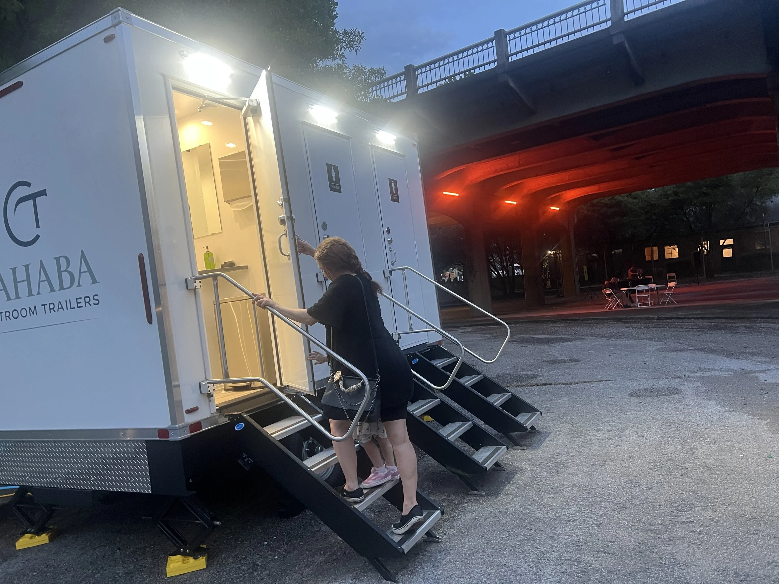 Luxury restroom rentals serving the Birmingham, Mountain Brook, Homewood, Vestavia Hills, Hoover, Trussville, Gardendale, Pelham, Helena, Chelsea, Leeds, Moody, Oxford, Tuscaloosa, Auburn, Huntsville, and Montgomery areas 