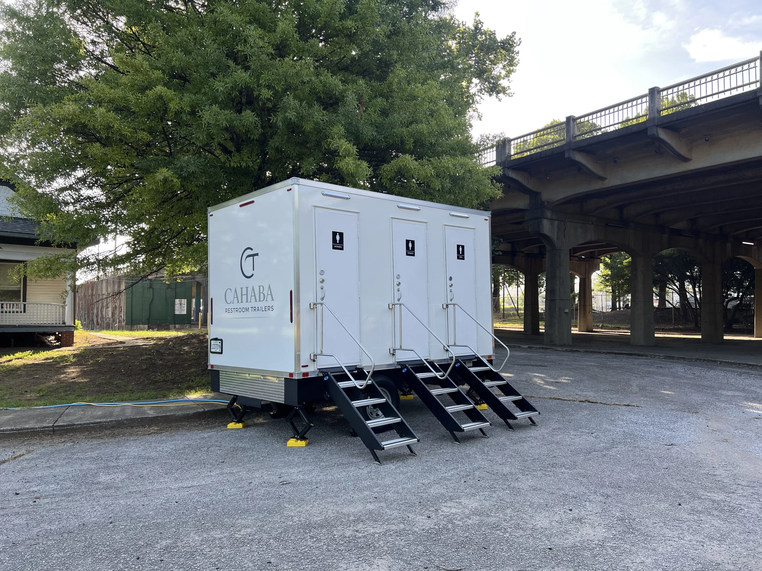 Luxury restroom rentals serving the Birmingham, Mountain Brook, Homewood, Vestavia Hills, Hoover, Trussville, Gardendale, Pelham, Helena, Chelsea, Leeds, Moody, Oxford, Tuscaloosa, Auburn, Huntsville, and Montgomery areas 