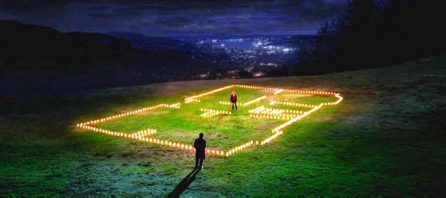 ECLIPSE SOLAR TOTAL: All the World is a stage