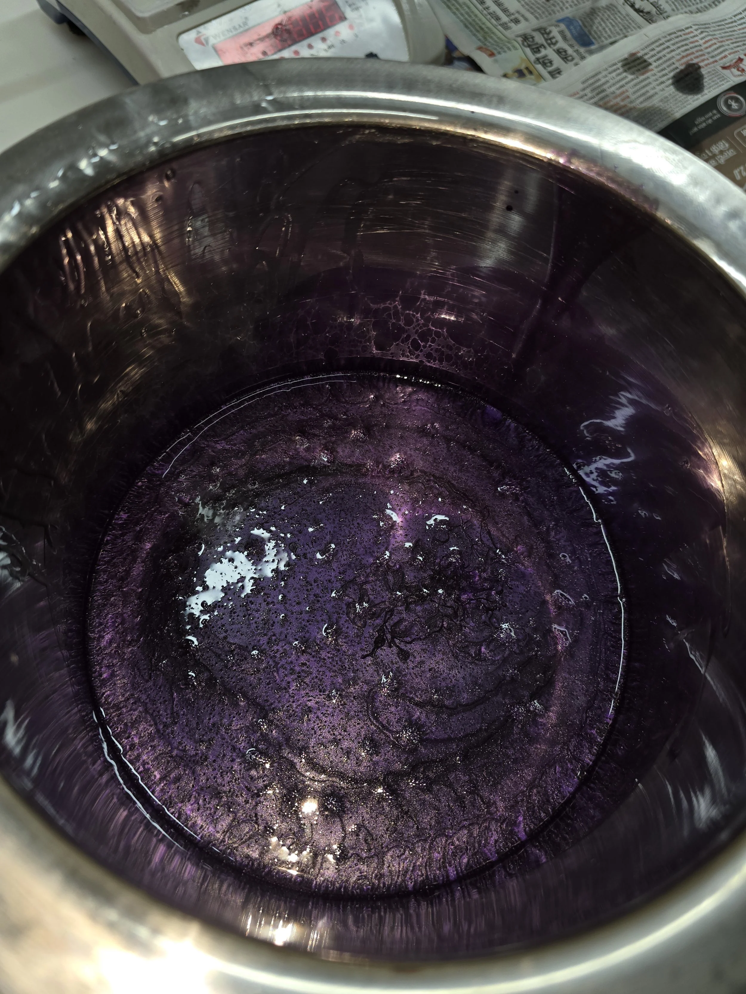 preparation of polyester resin to be casted in centrifugal casting drum for production of polyeter shirt buttons