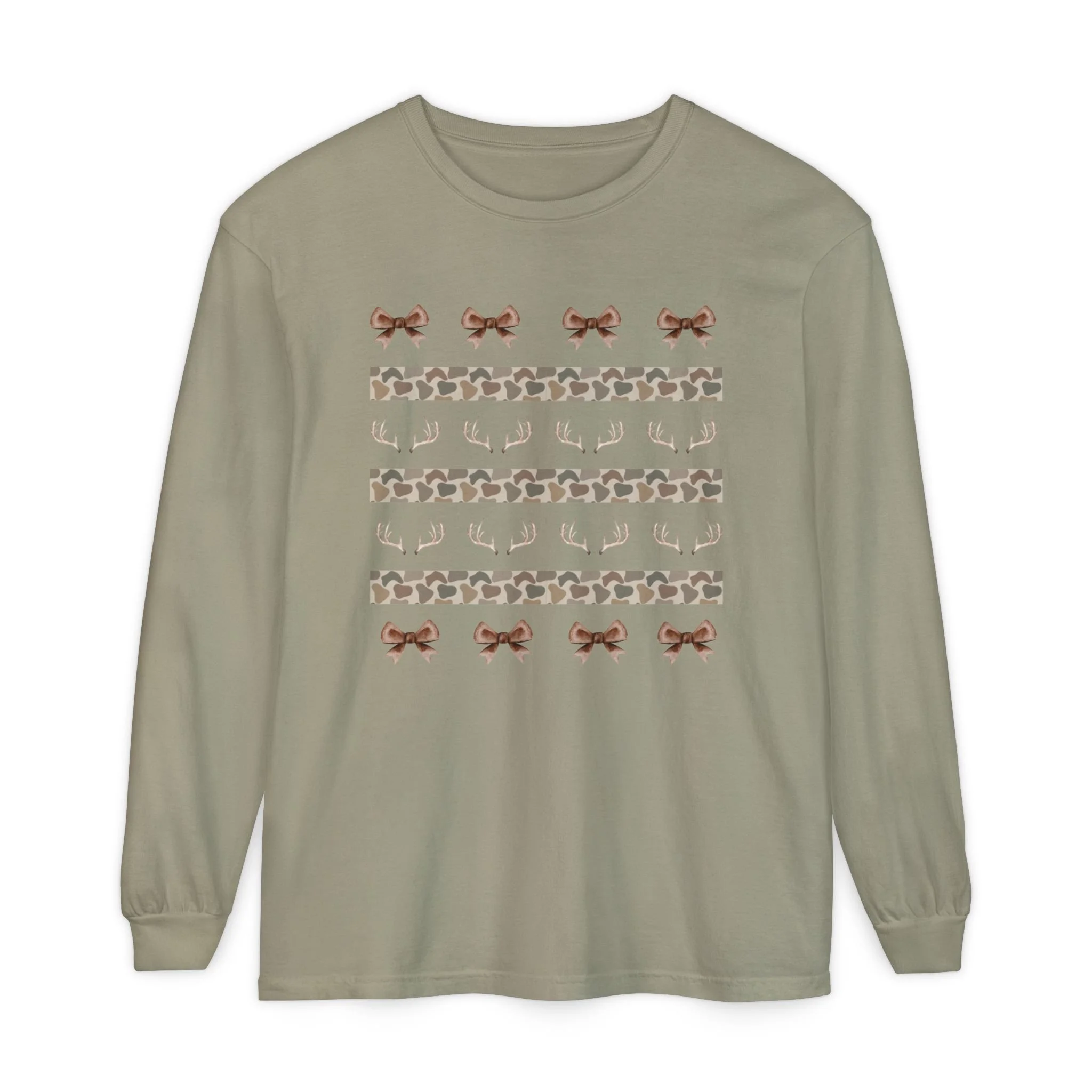 Camo Bow and Deer Antler Pattern Long Sleeve T-Shirt