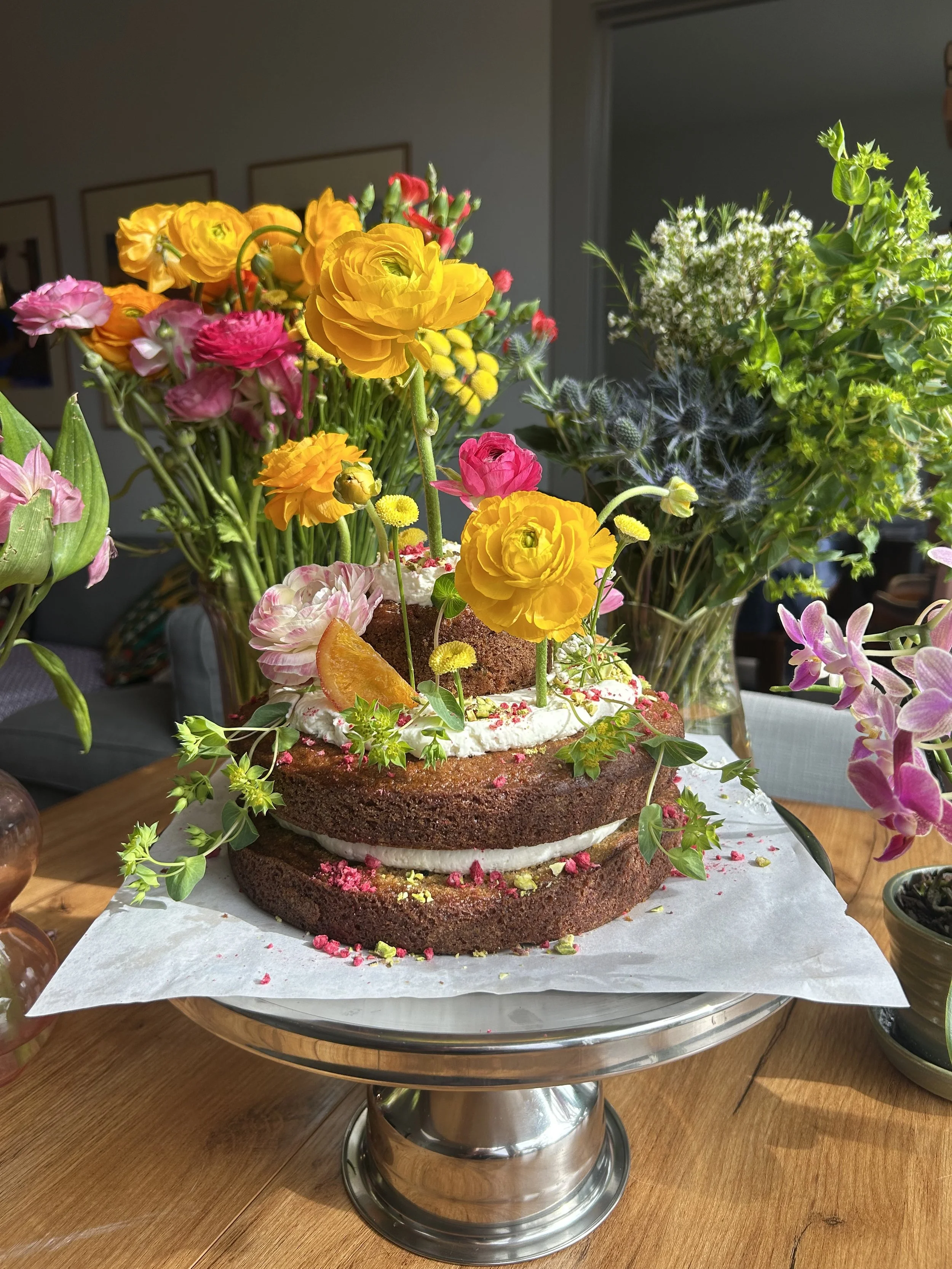 9'' Standard celebration cake