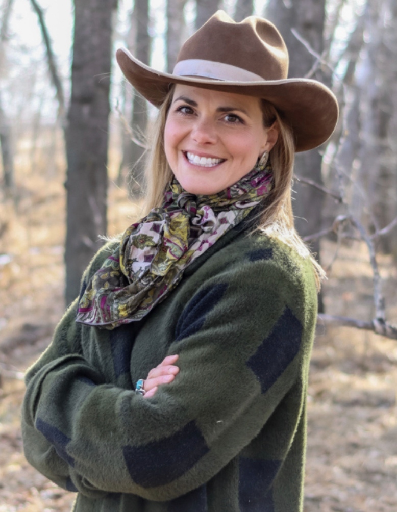Artist Megan Weir, Medicine Hat gallery, Cypress hills rancher, western art, horse paintings, cattle, Oil painter, Prairie inspired, landscape art, rural lifestyle,  luxury western art