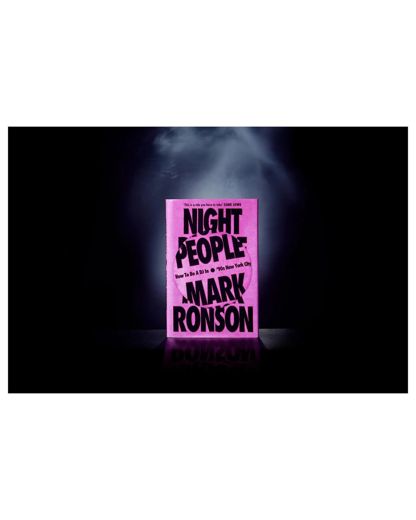 This was a fun one! 📸 

Thanks to @rickscreative.co for the swanky turntable 🙏🏼 @projectaudiosystems 

Mark Ronson - Night People

@iammarkronson @centurybooksuk @penguinukbooks @captureone @nikoneurope
