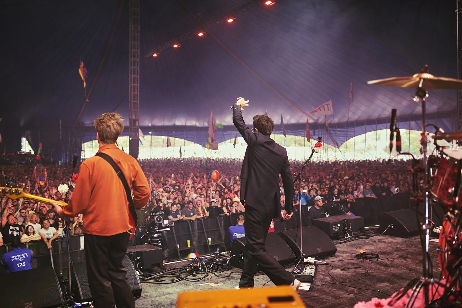 vaccines_glasto-4.jpg