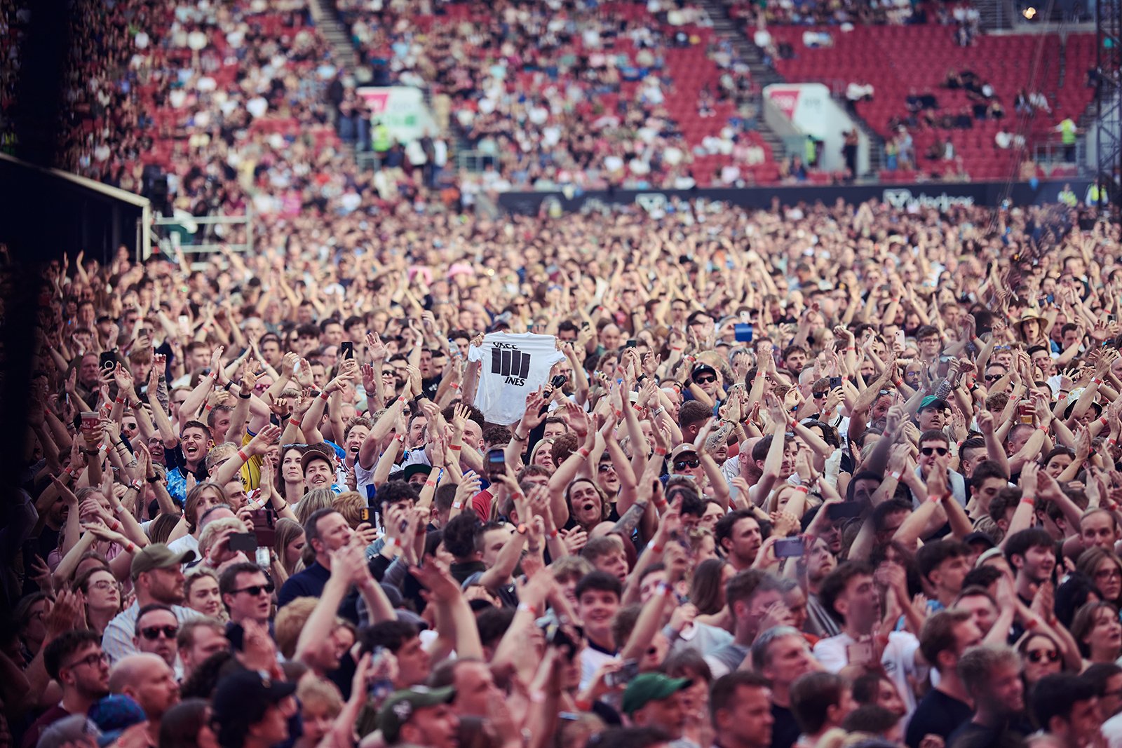 vaccines-@-ashton-gate-28-(1).jpg