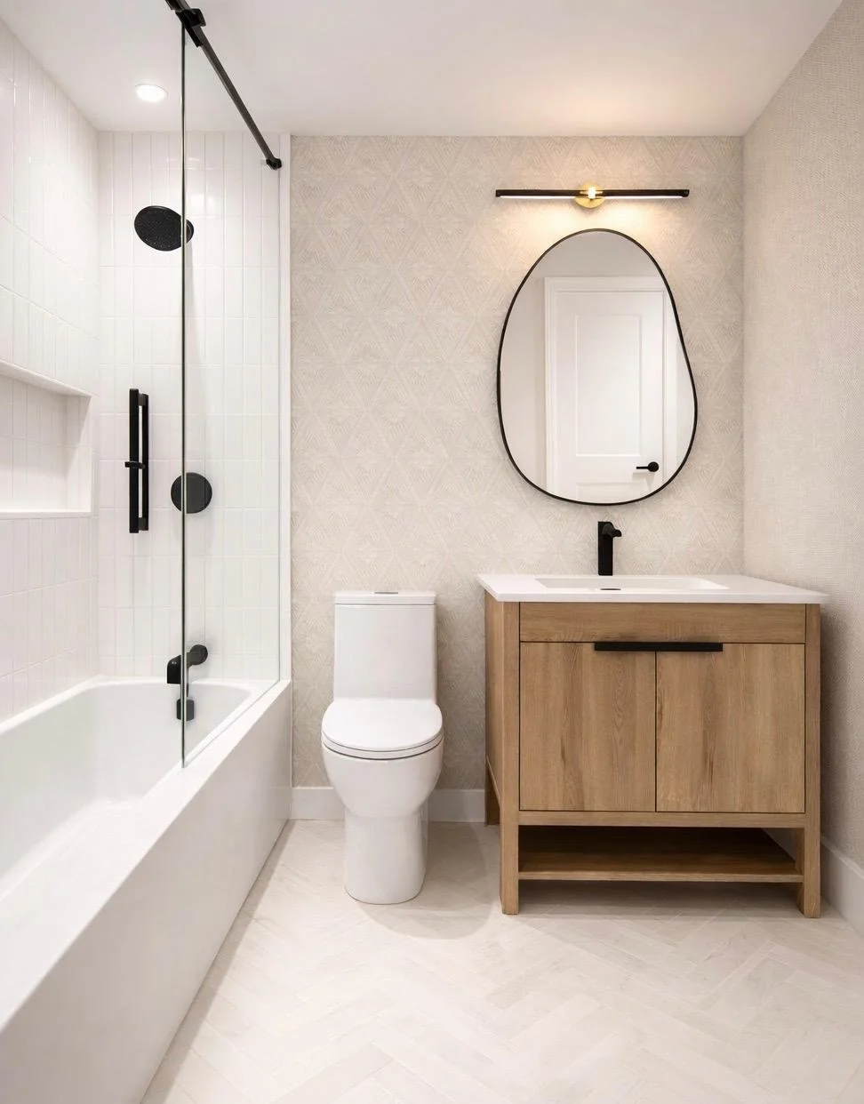 hallway bathroom.jpeg