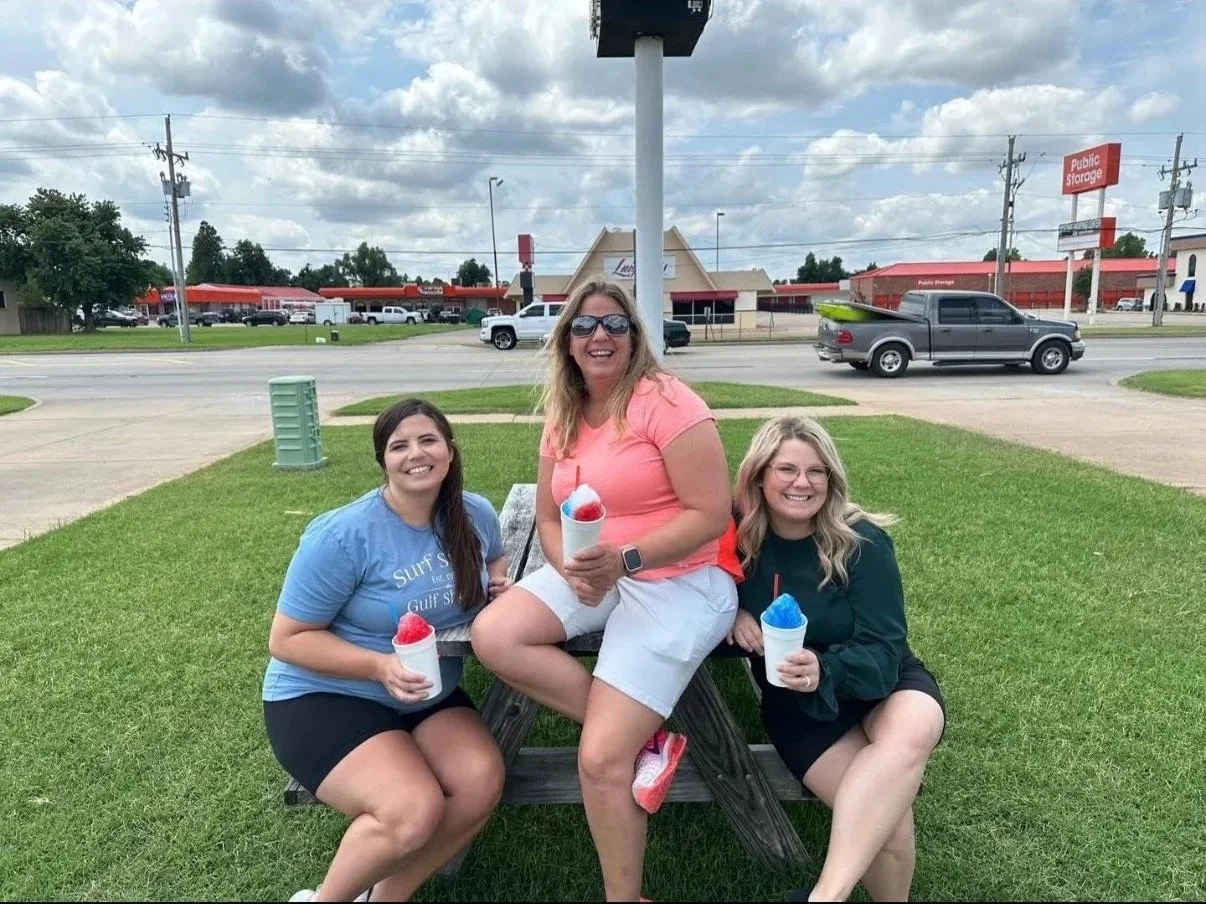 (Left to Right) Oldest daughter Sarah, Owner + Mom Beverley, Youngest daughter Hannah