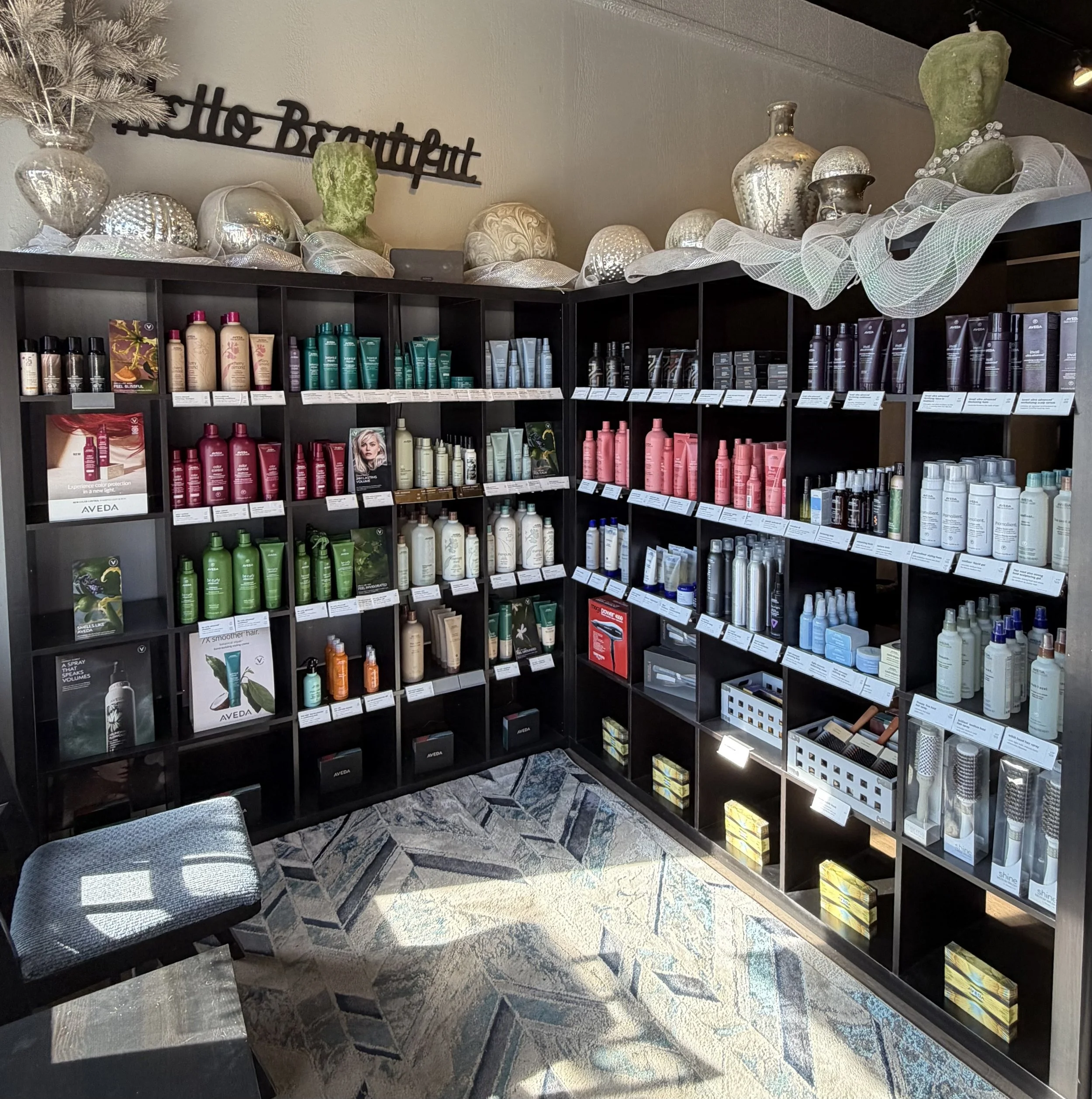 Lolamax Lobby Aveda Hair salon hello beautiful
