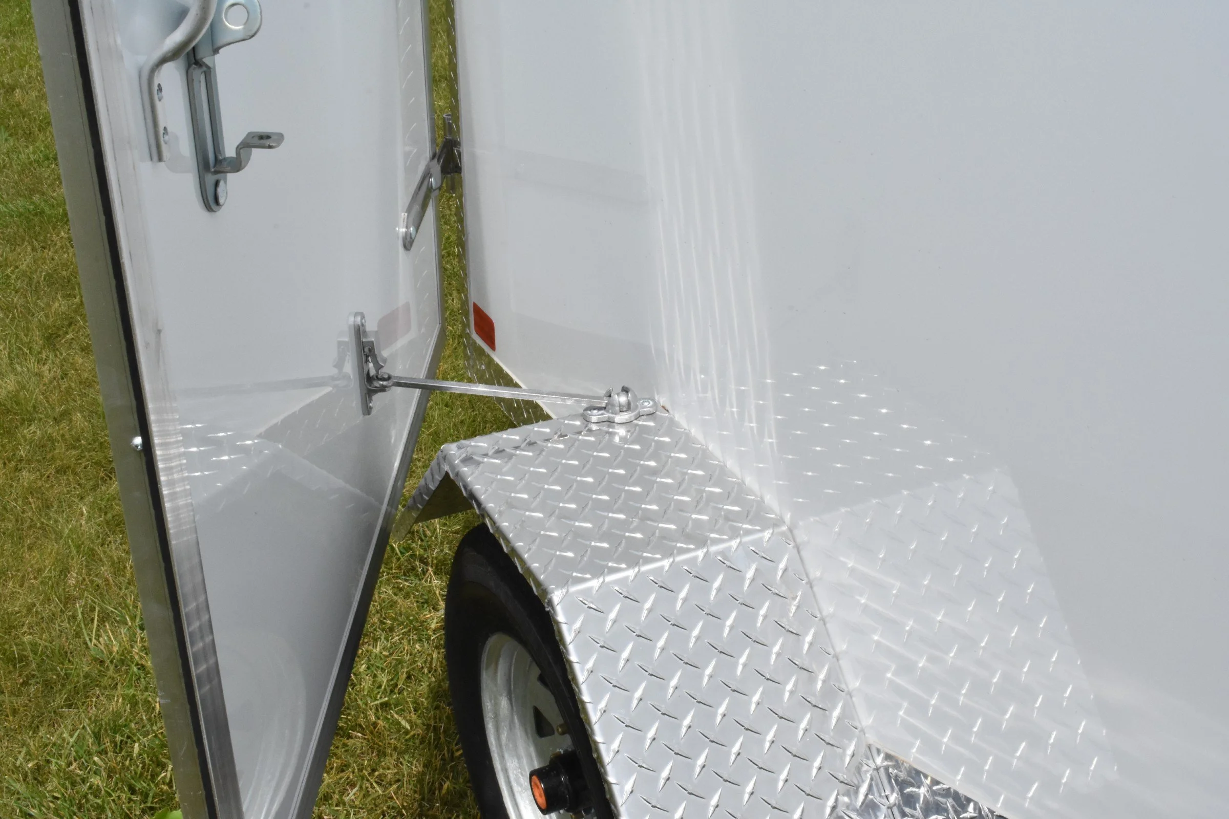 4-x-6-Rhino-Single-Axle-Galvanized-Enclosed-Cargo-Trailer-White-Speedway-Trailers-Guelph-Cambridge-Kitchener-Ontario-Canada-6.jpg