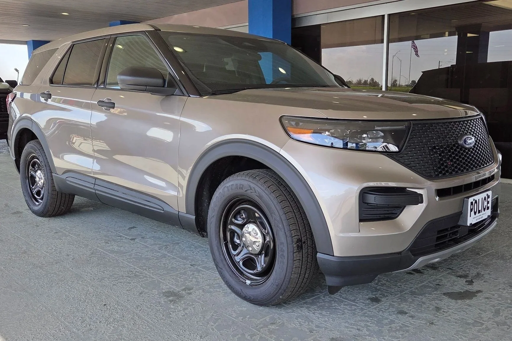 2025 Ford Interceptor 3.3 AWD (Tan) - $45,500 ~ 2 In Stock