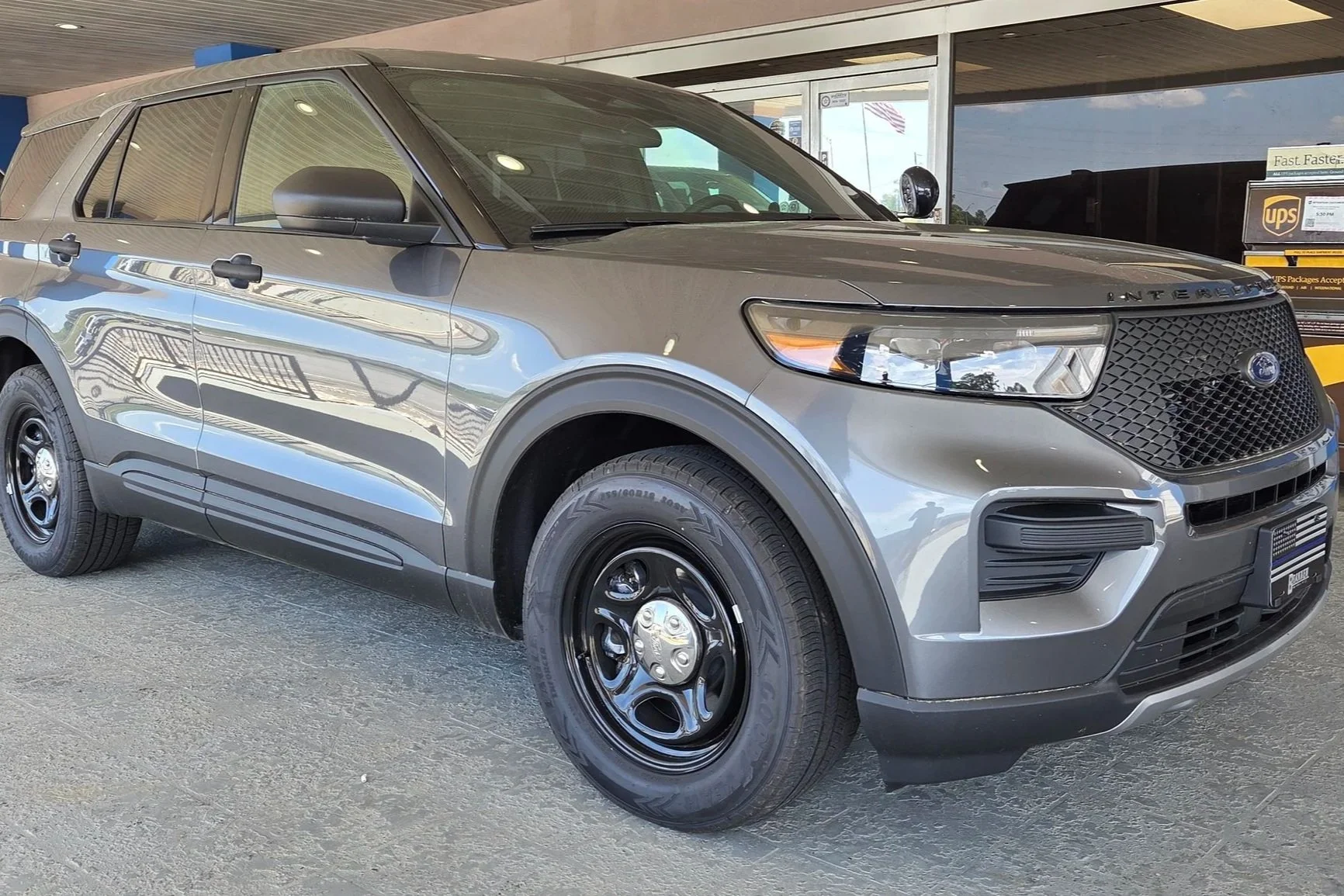 2026 Ford Interceptor 3.0 AWD (Gray) - $49,900 ~ 13 In Stock