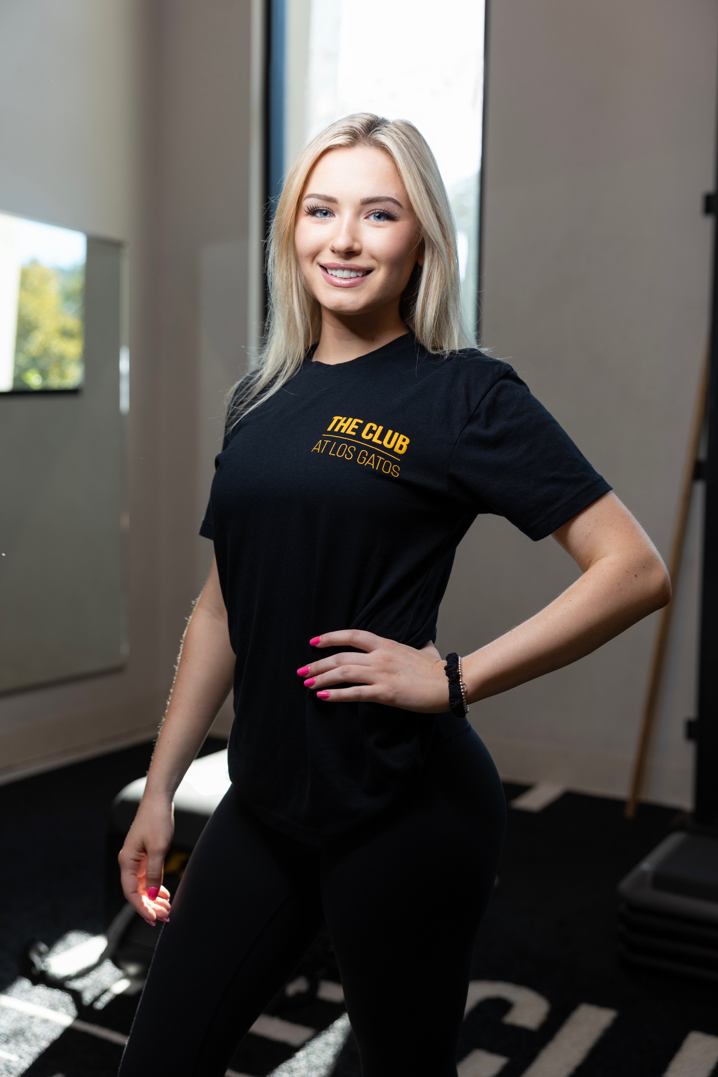 Brianna Lee, personal trainer and nutrition coach specializing in strength and endurance development.