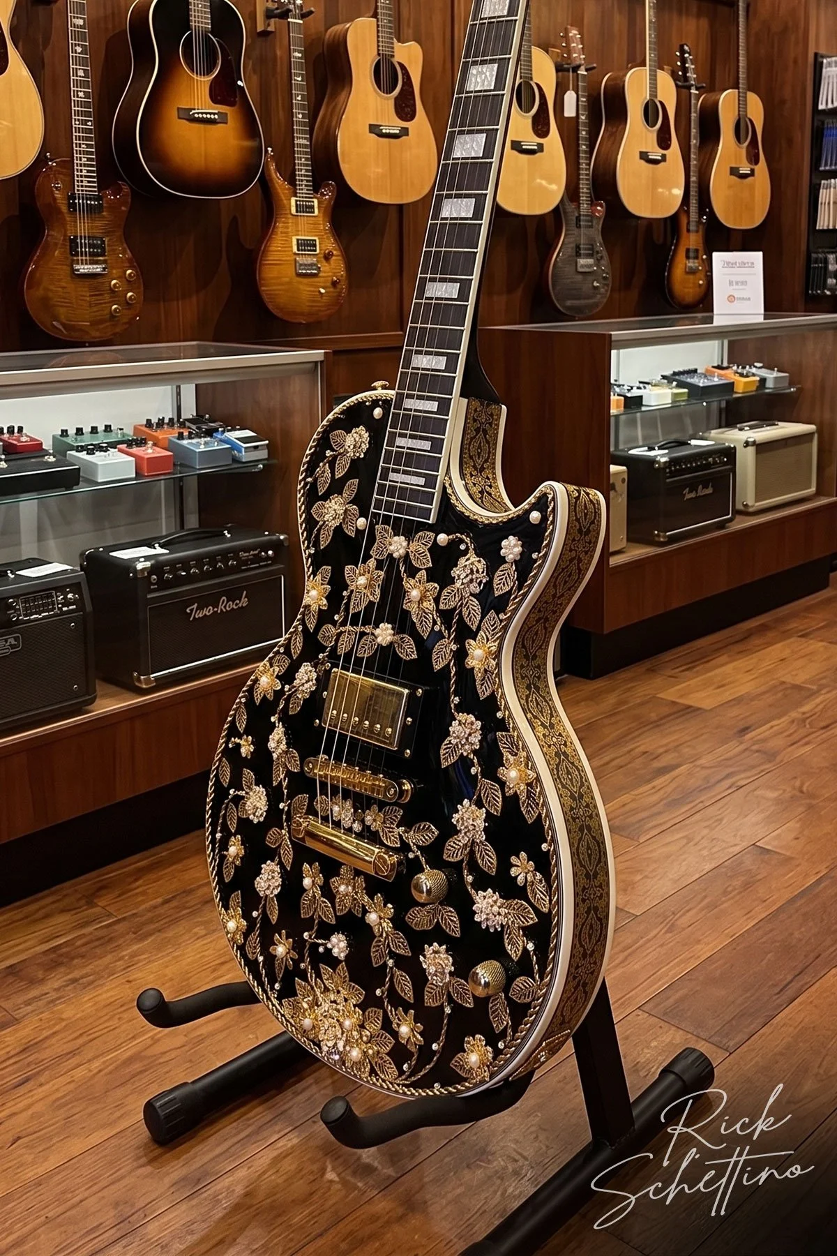 Gilded-Les-Paul-3-side-view.jpg