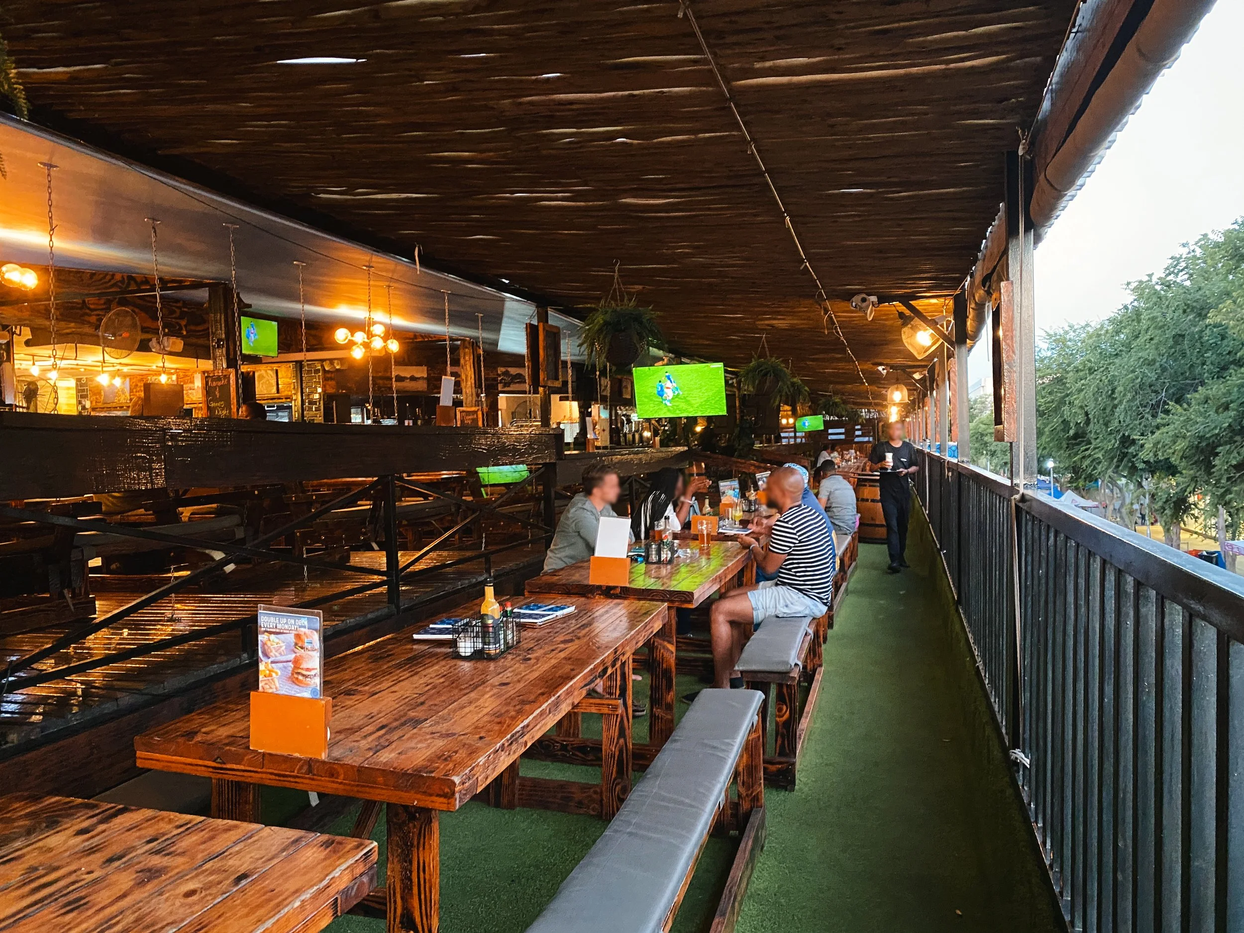 10 Bars &amp; Lounges in Gaborone