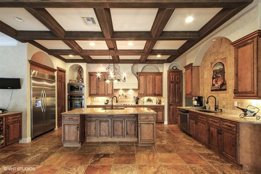 04_1930-SE-21st-Ter_5_Chef-s-Dream-Kitchen_Web.jpg