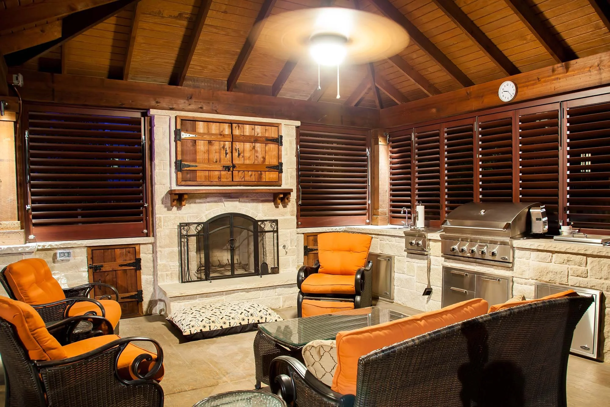 Luxury Pool &amp; Outdoor Living Features to Consider for Your Houston Backyard