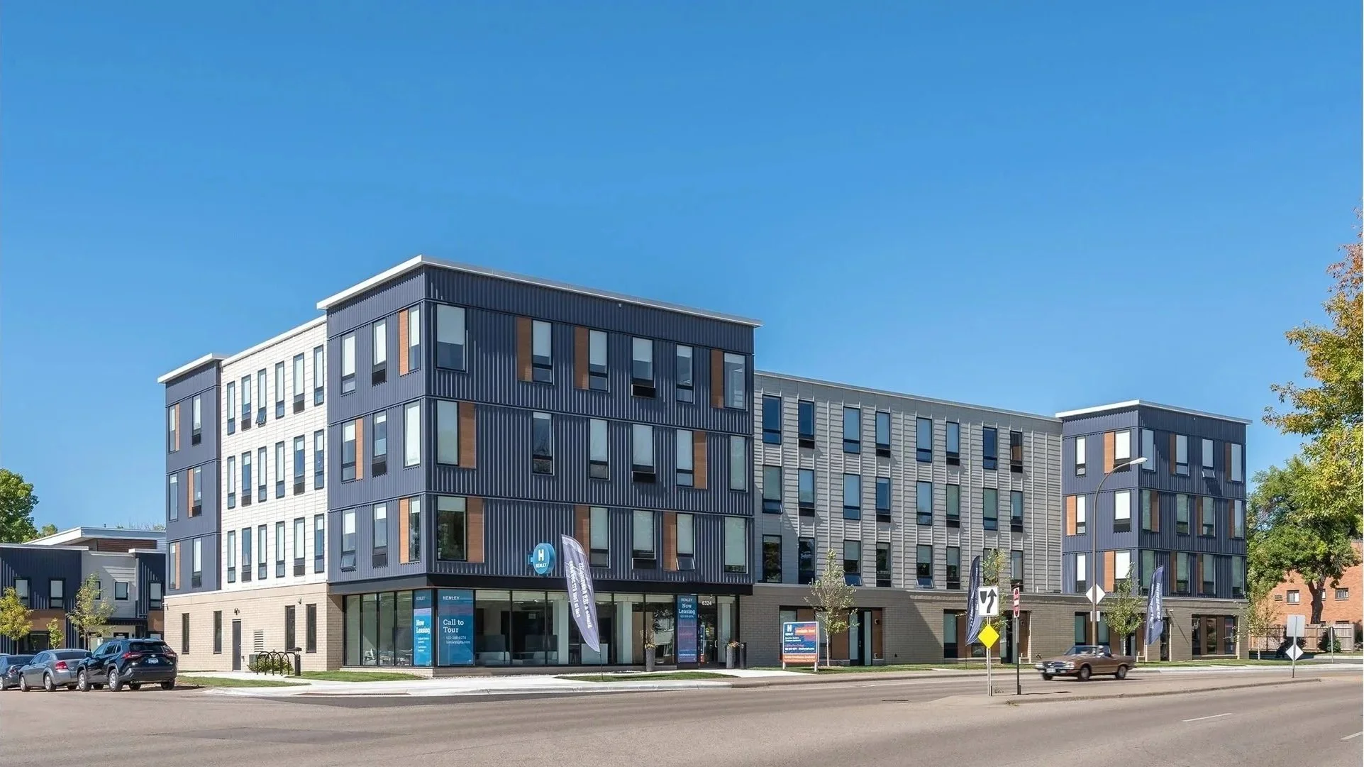 Henley+Apartments.jpg