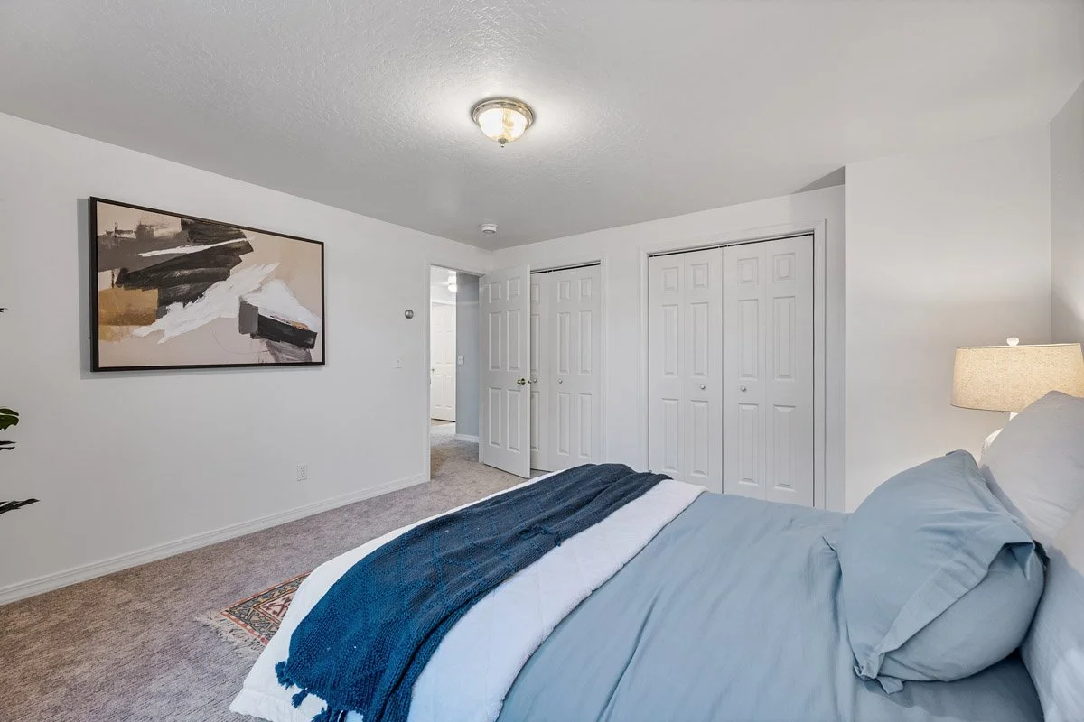 33 - 2565 Woodland Way.jpg