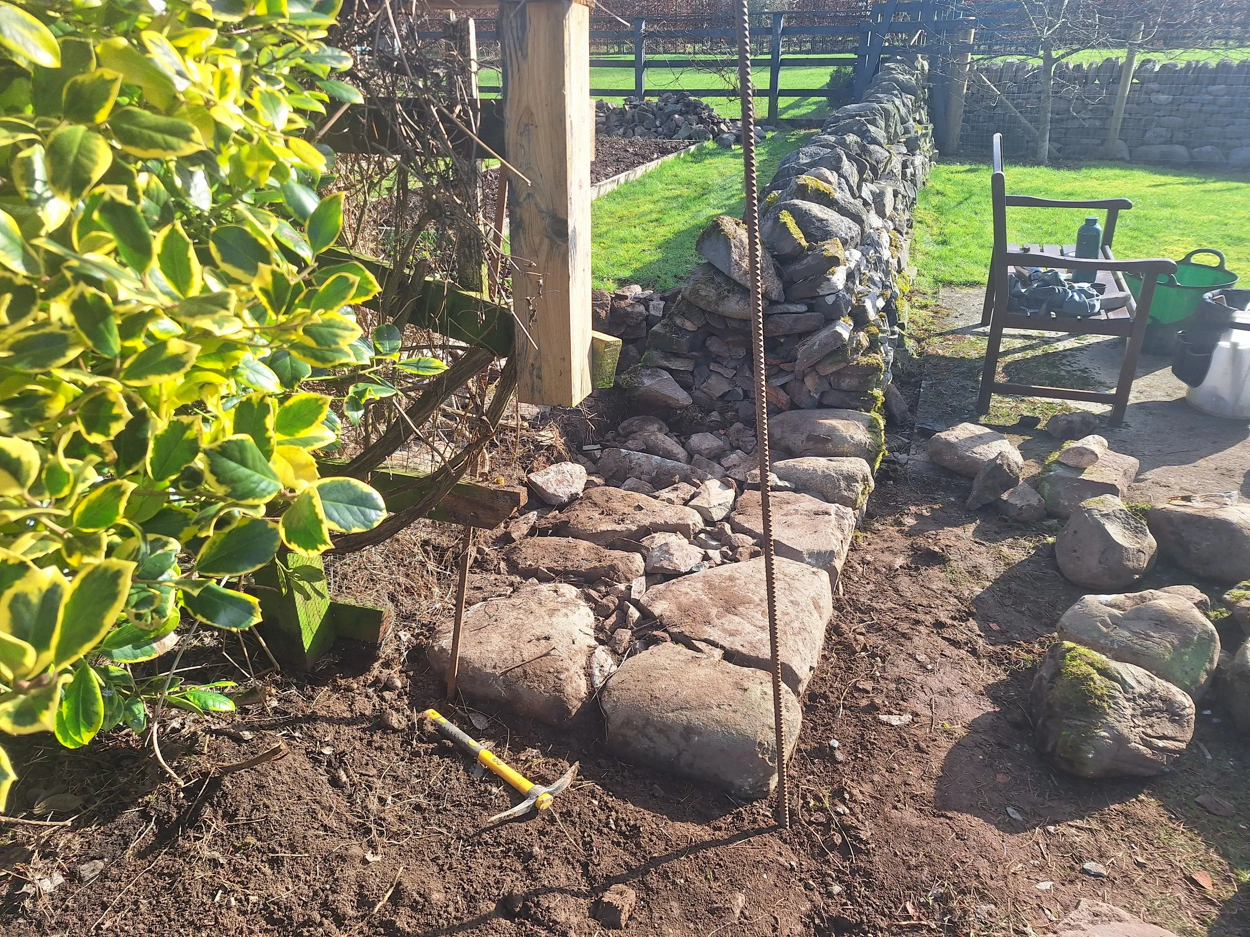 drystone-wall-repair-rebuild-perthshire-foudnation.jpg