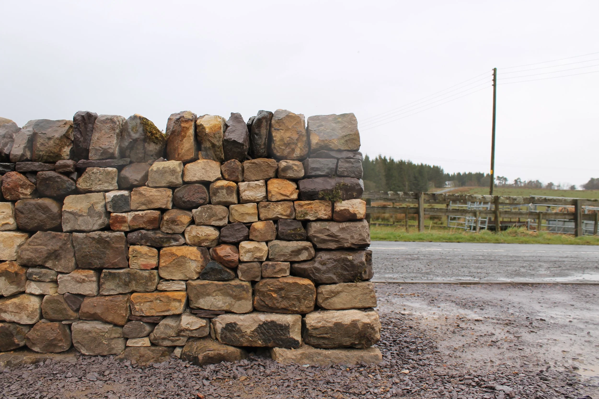 2-dry-stone-wall-new-build-central-scotland-west-lothian-cheekend.JPG