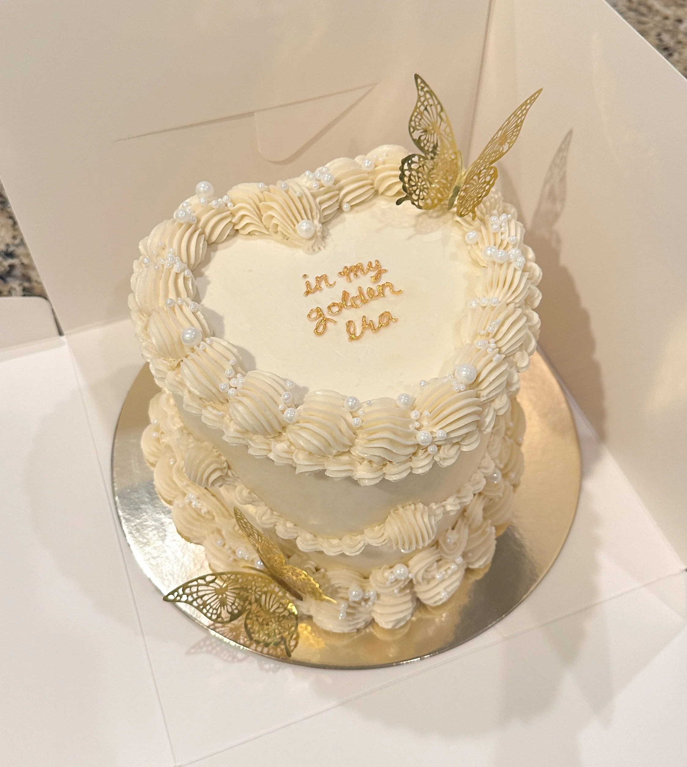 Vintage Heart Cake
