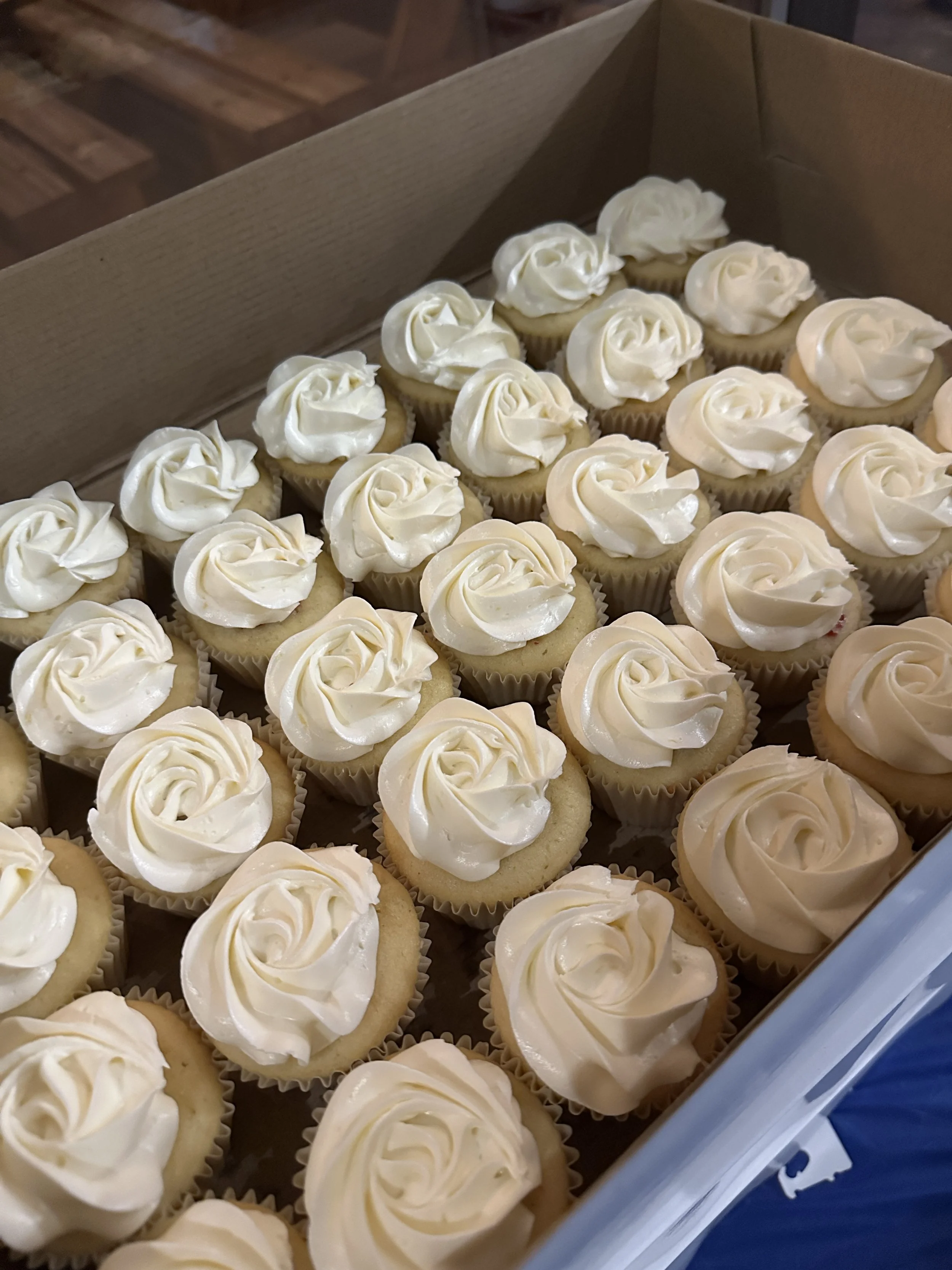 Lemon Raspberry Cupcakes