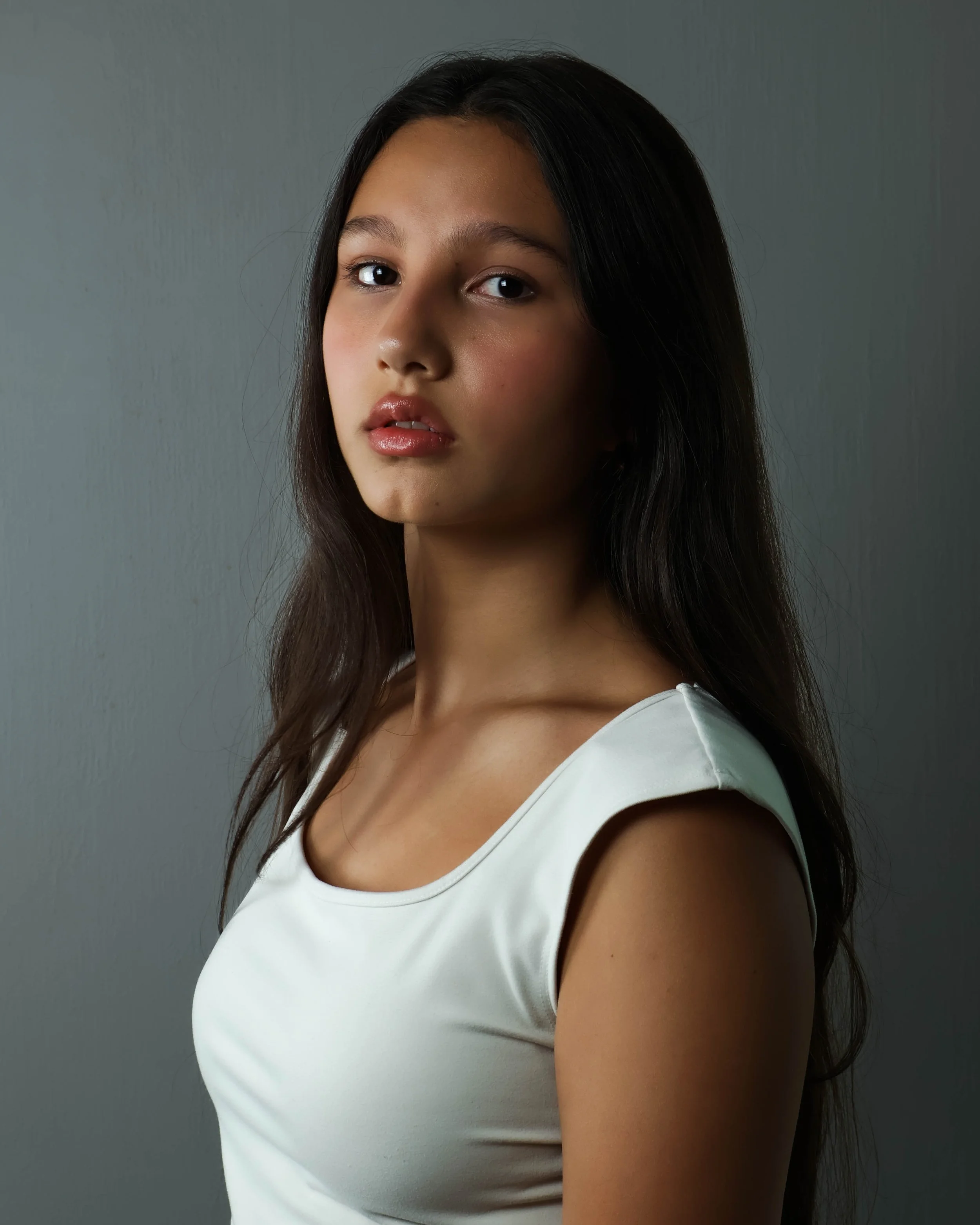 Pearl Tong Headshot 6.jpg