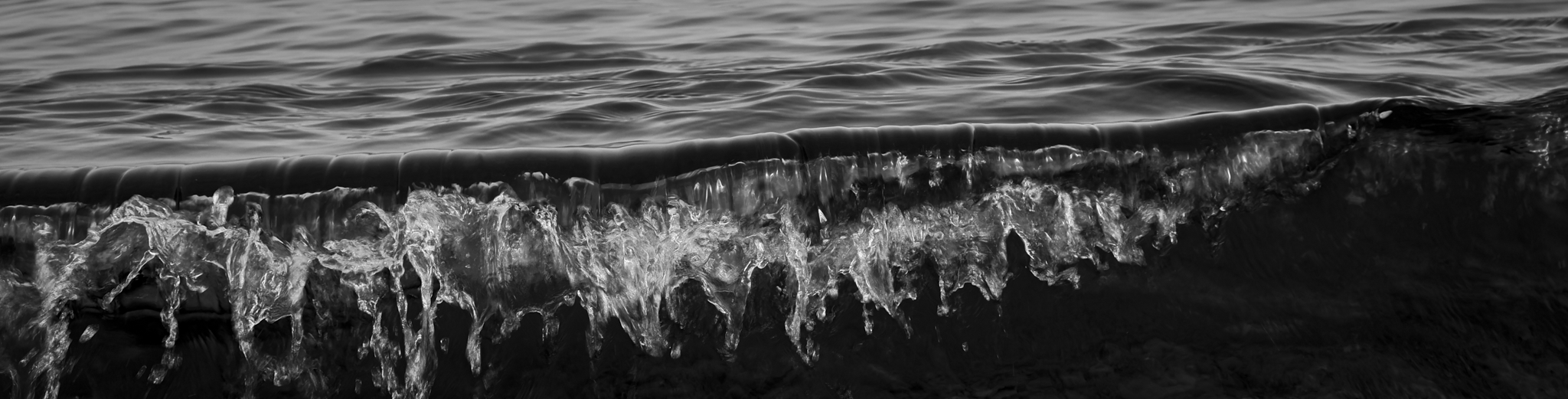 B&W wave break.png