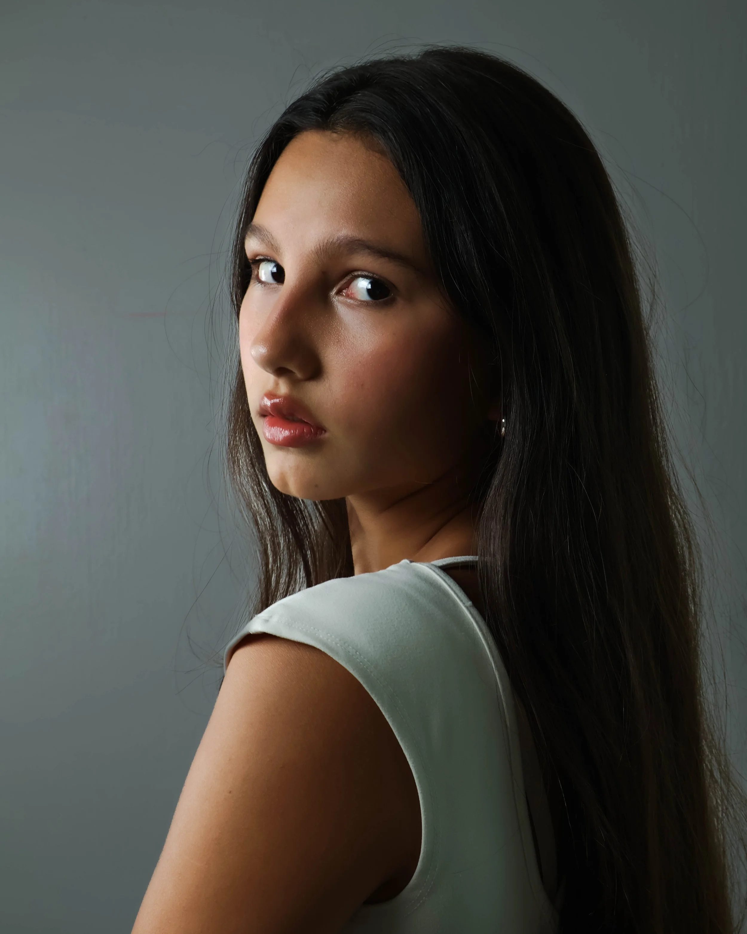 Pearl Tong Headshot 5.jpg