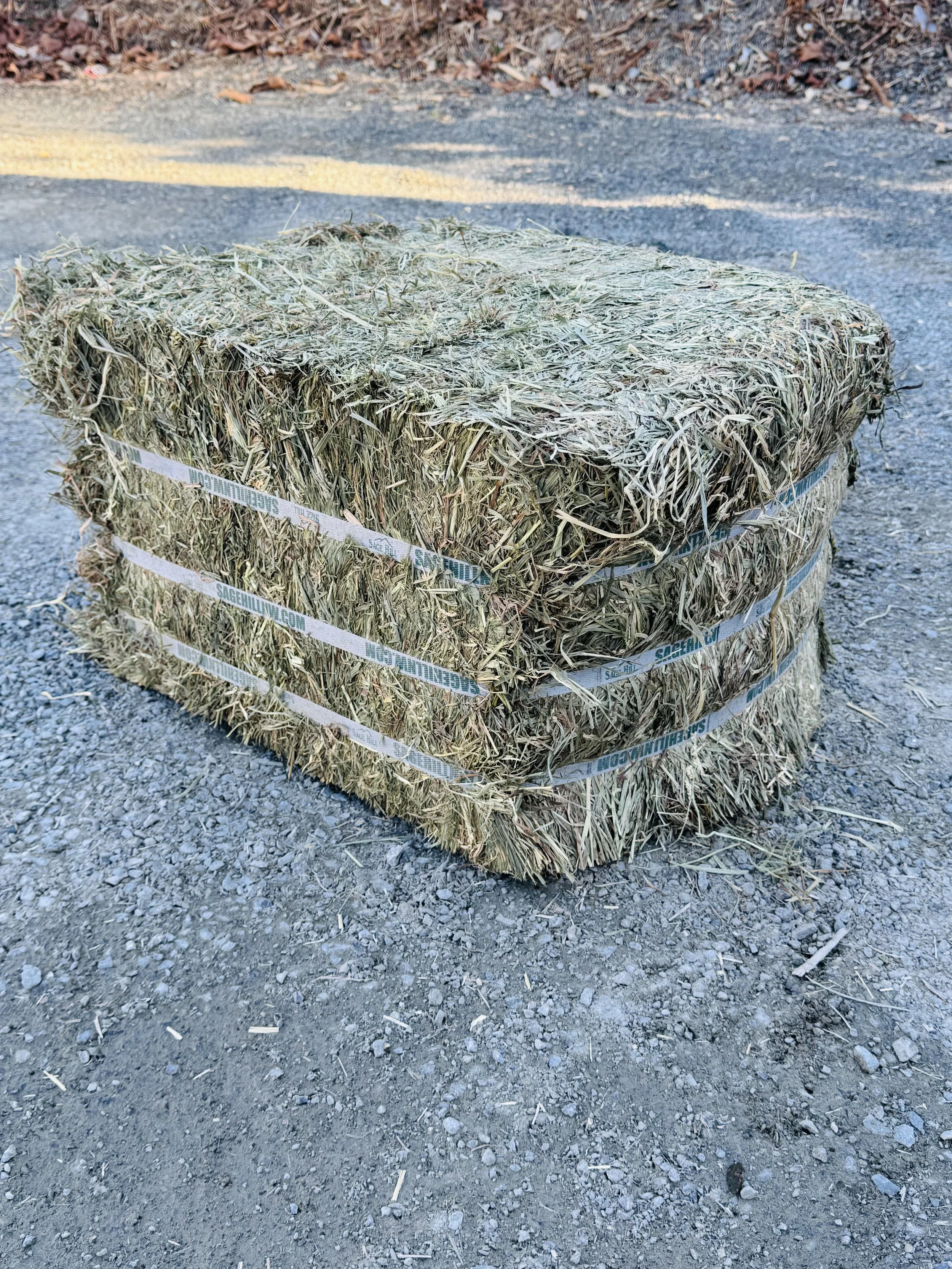 3rd cut compressed timothy single baleeee.jpg